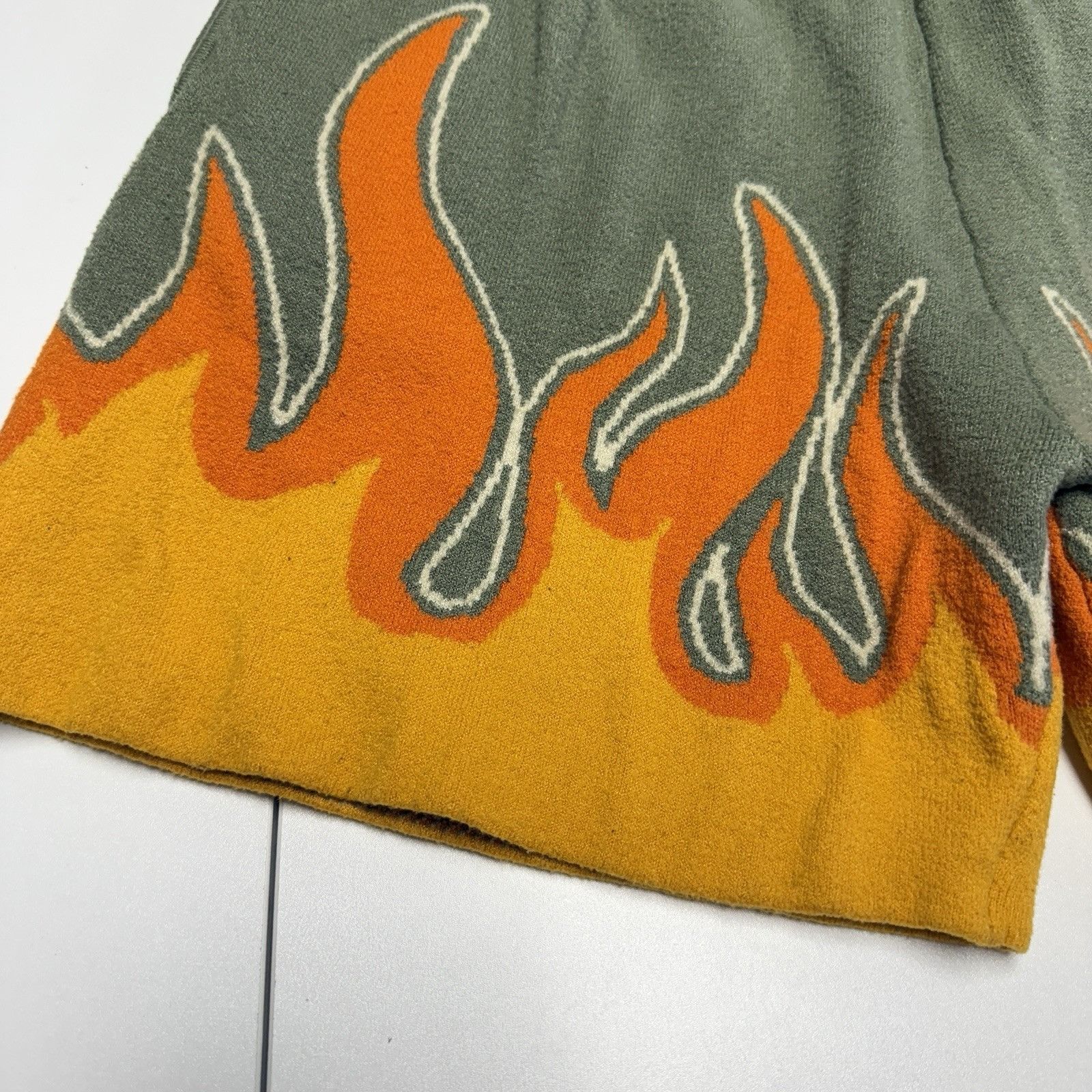 Other Rebel Minds Fleece Flame Shorts Mens Size 29x5 Faded Green Size US 29 - 3 Thumbnail