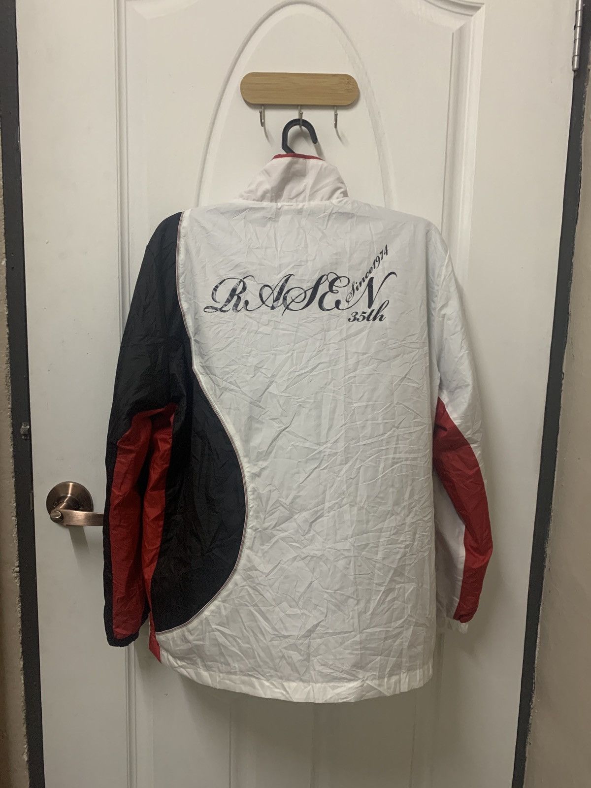 Ellesse Ellese Light Jacket ( Recycle Fiber ) Size US XL / EU 56 / 4 - 9 Thumbnail