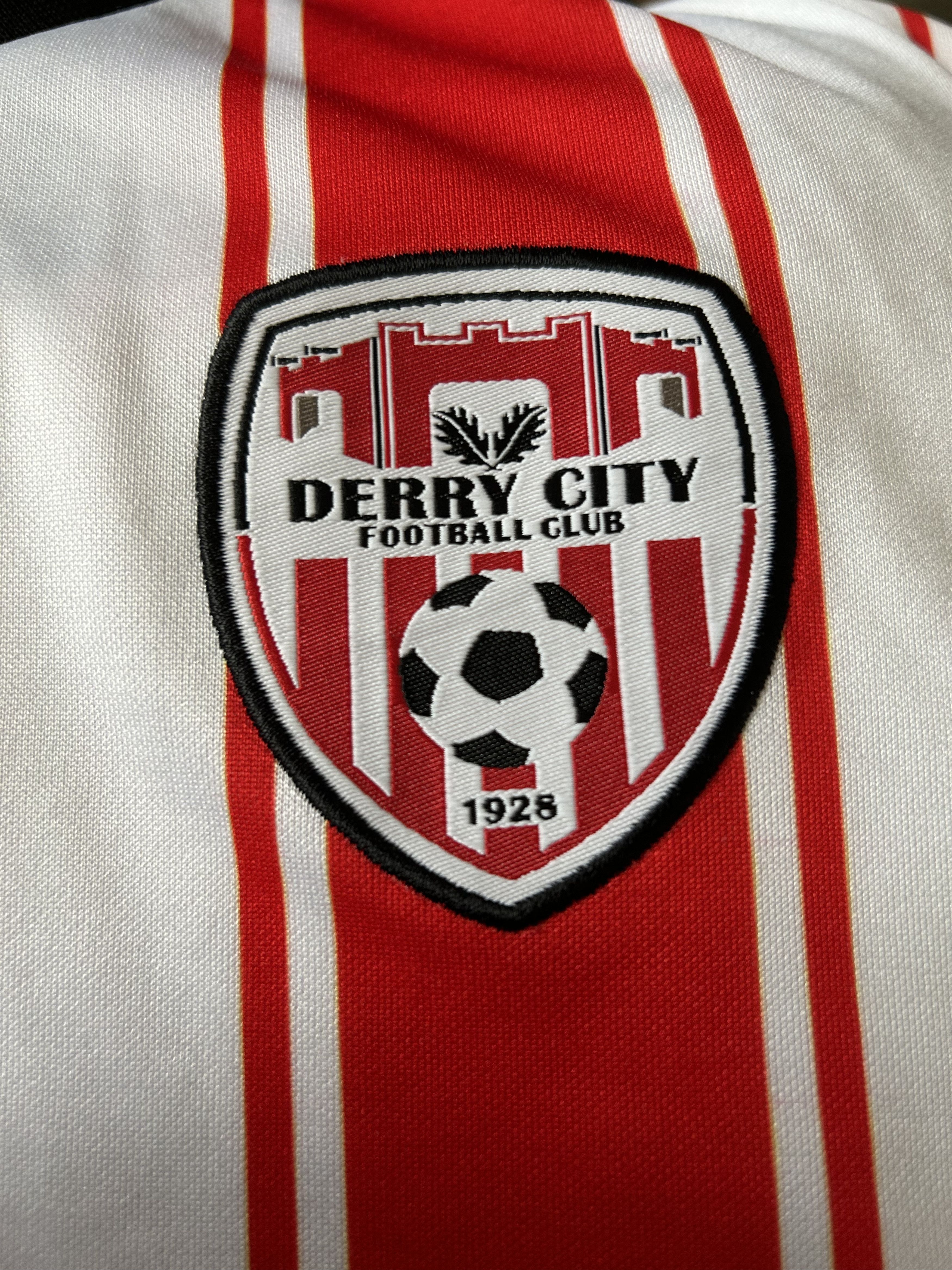 O'Neills DERRY CITY F.C. Ireland - O'Neills - 2024 - M - UNIQUE Size US M / EU 48-50 / 2 - 8 Thumbnail