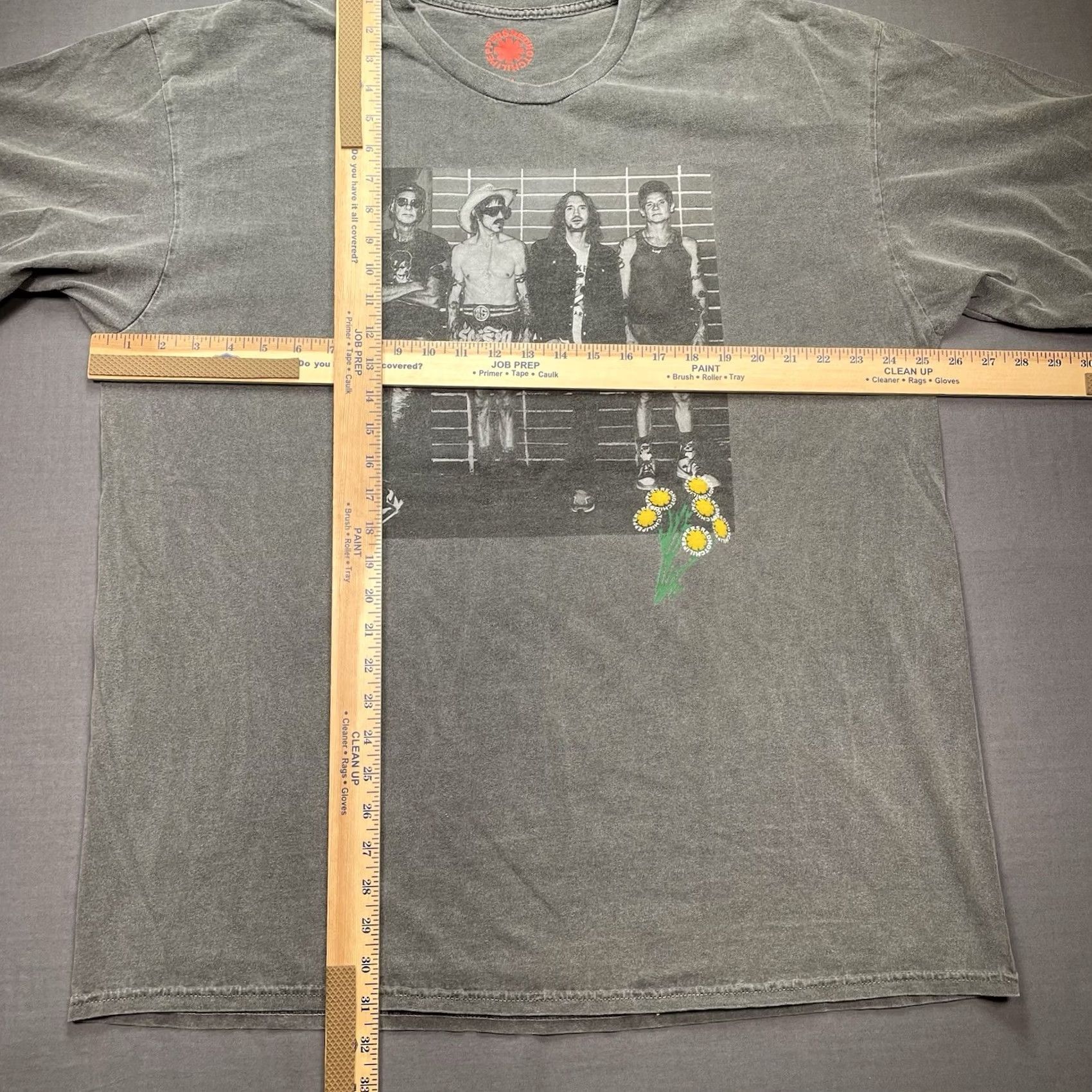 Vintage Red Hot Chili Peppers Shirt Mens XL Gray Unlimited Love Tour 2022 Oversized Size US XL / EU 56 / 4 - 4 Thumbnail