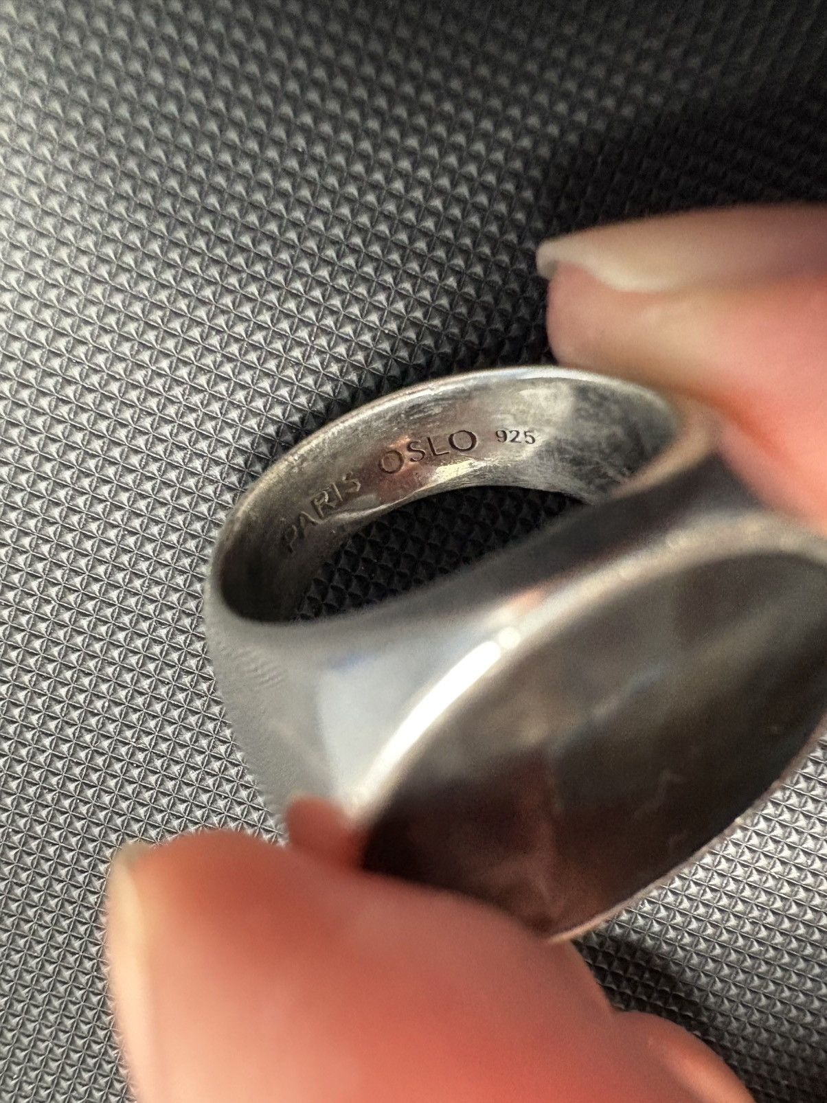 Tom Wood 925 Silver and Black Mother-of-Pearl Ring Size ONE SIZE - 11 Thumbnail