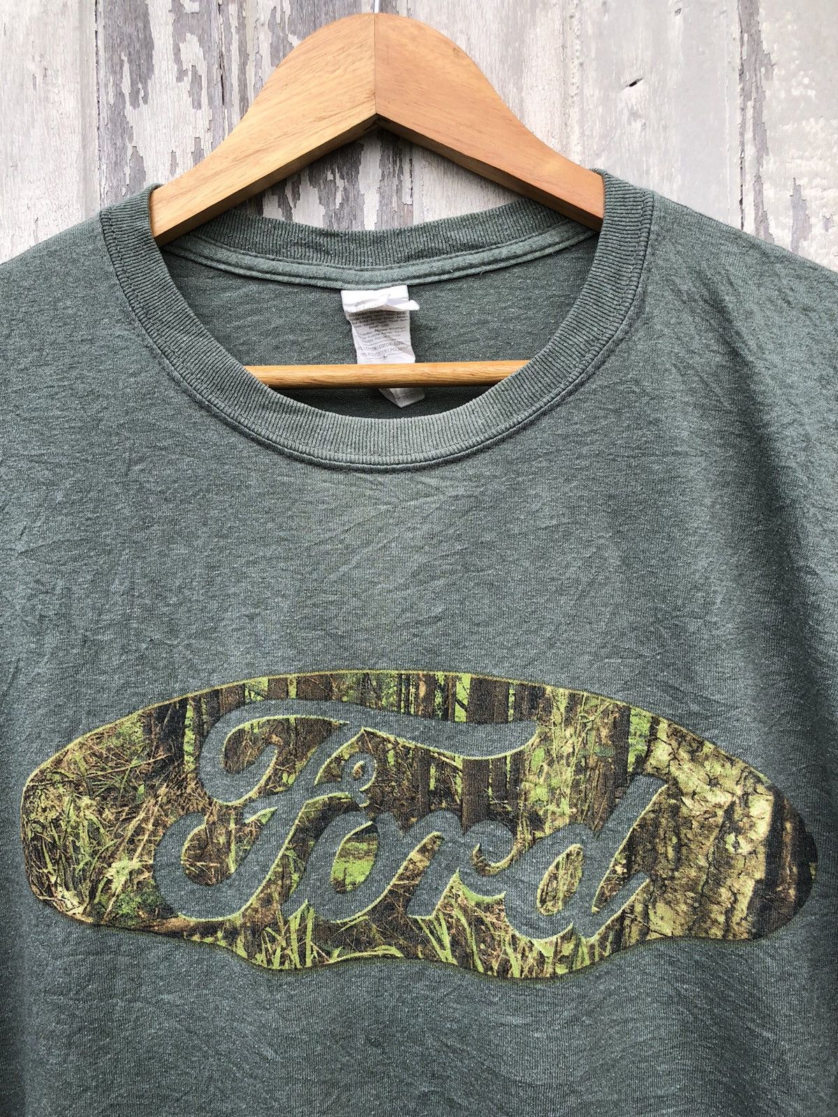 Japanese Brand × Realtree × Vintage Vintage Y2K Ford Realtree Centre Logo Tshirt Size US XL / EU 56 / 4 - 2 Thumbnail