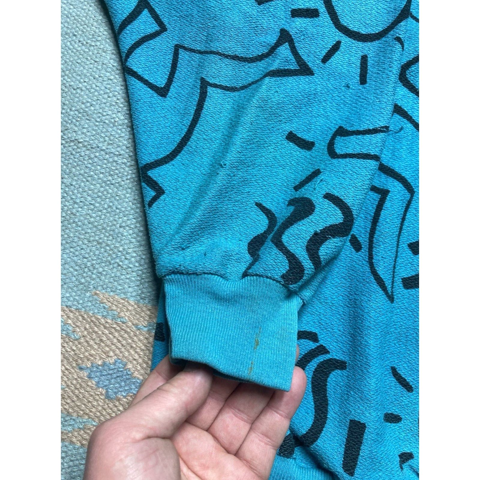 Gloverall VINTAGE 80s Keith Haring pop art all over print AOP XL Sweatshirt Men Blue Pullover Crewneck Size US XL / EU 56 / 4 - 4 Thumbnail