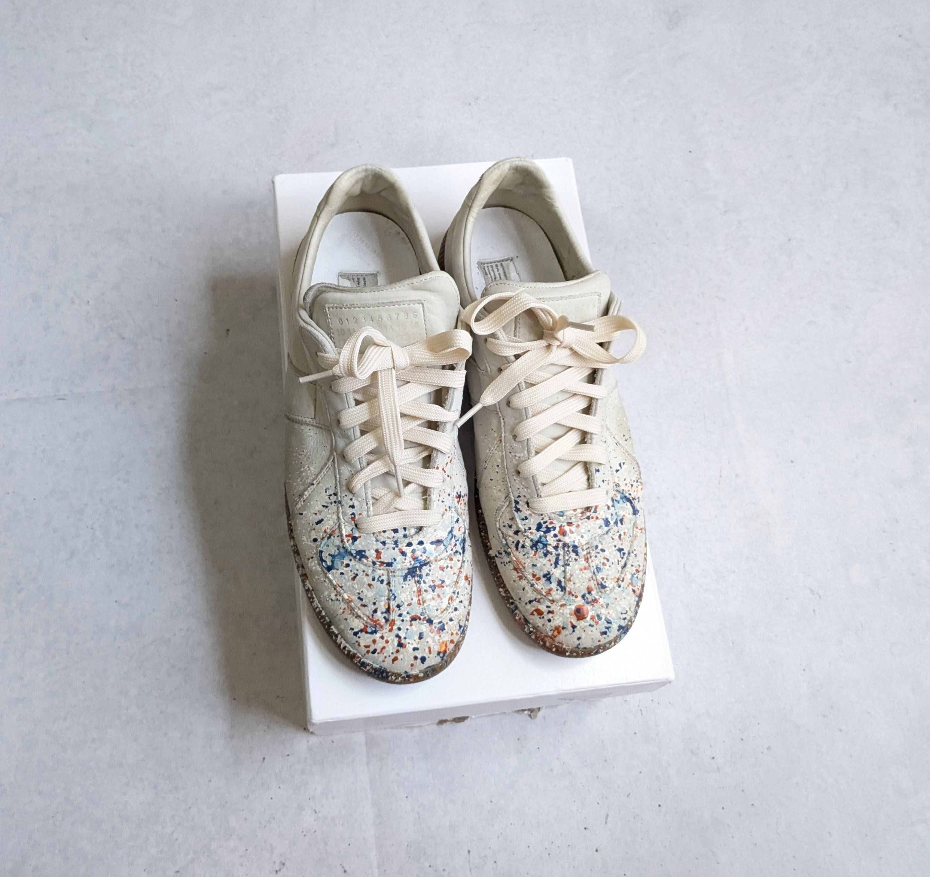 Maison Margiela Maison Margiela Replica GAT Paint Splatter 9 42 Low Tops Gum Size US 9 / EU 42 - 1 Thumbnail