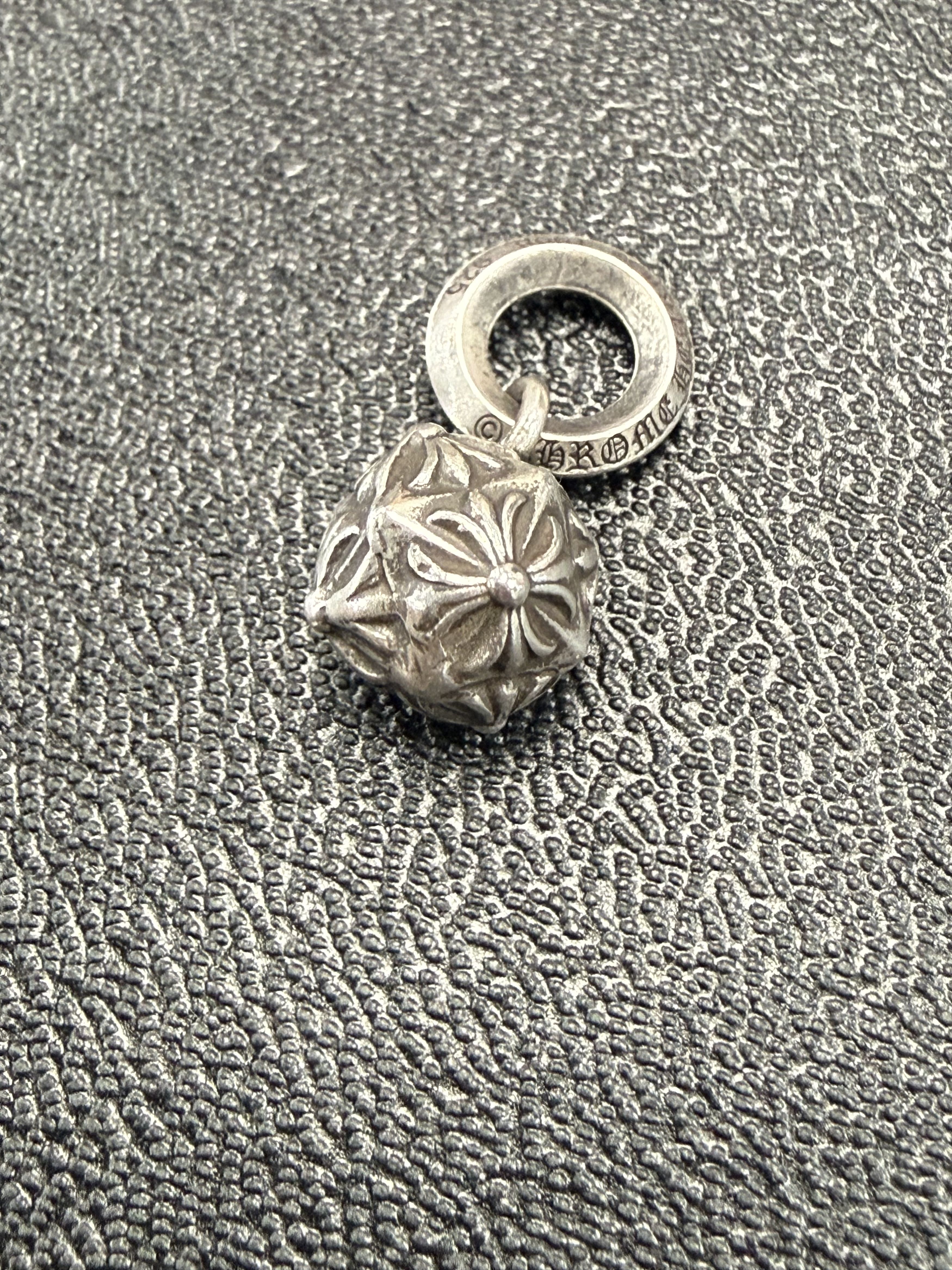 Chrome Hearts Chrome Hearts Cross Orb Pendant Size ONE SIZE - 2 Thumbnail