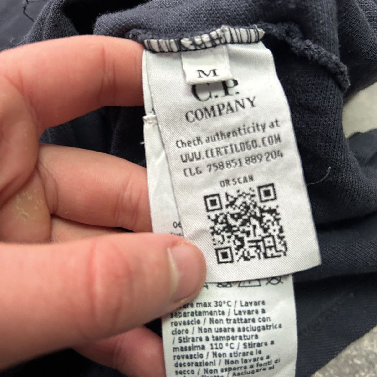 C.P. Company Luxury C.P. Company small logo basic y2k vintage polo size M Size US M / EU 48-50 / 2 - 9 Thumbnail