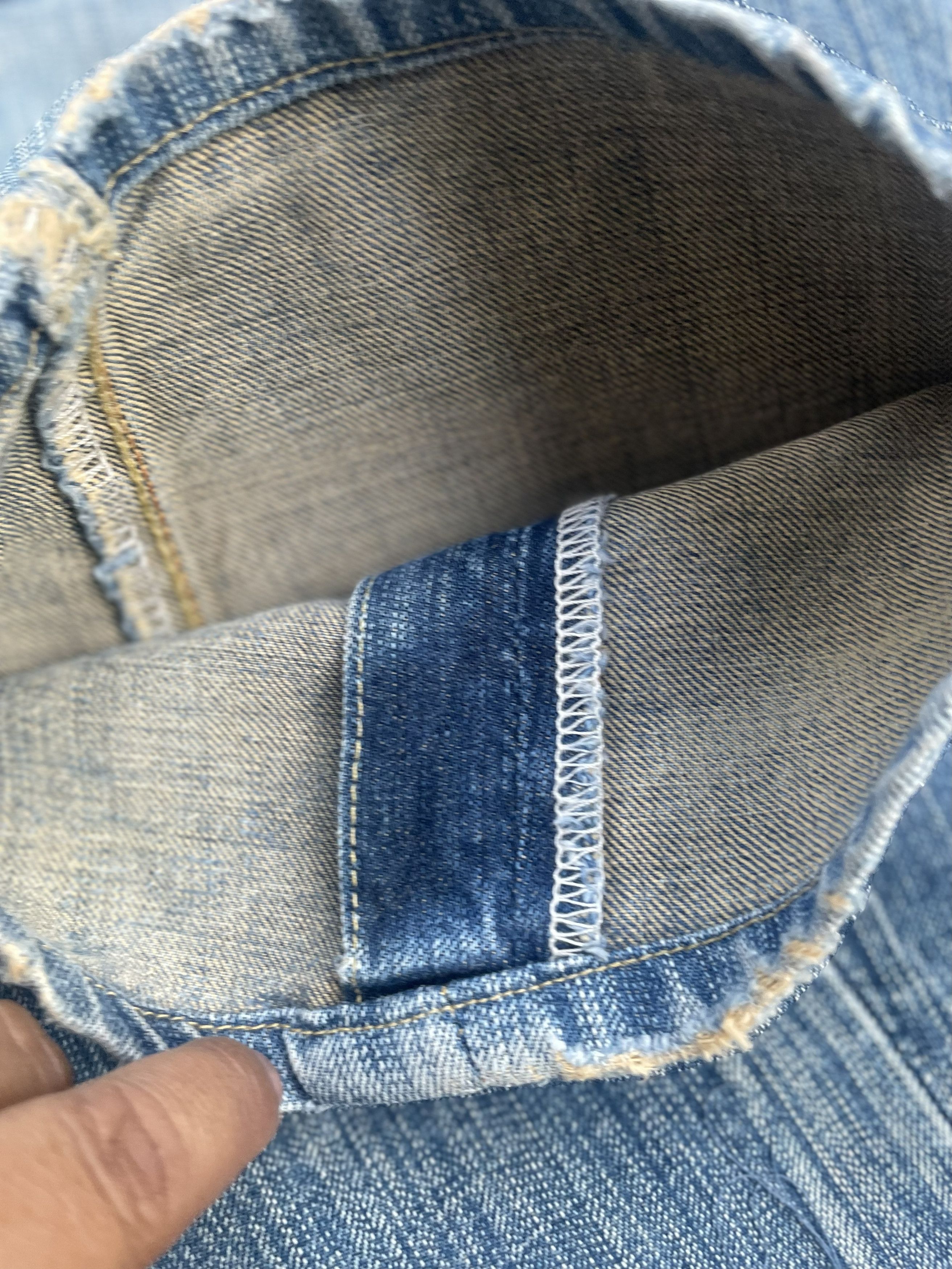 Levi's Vintage 2004 Levis Red Narrow Denim Size US 34 / EU 50 - 13 Thumbnail