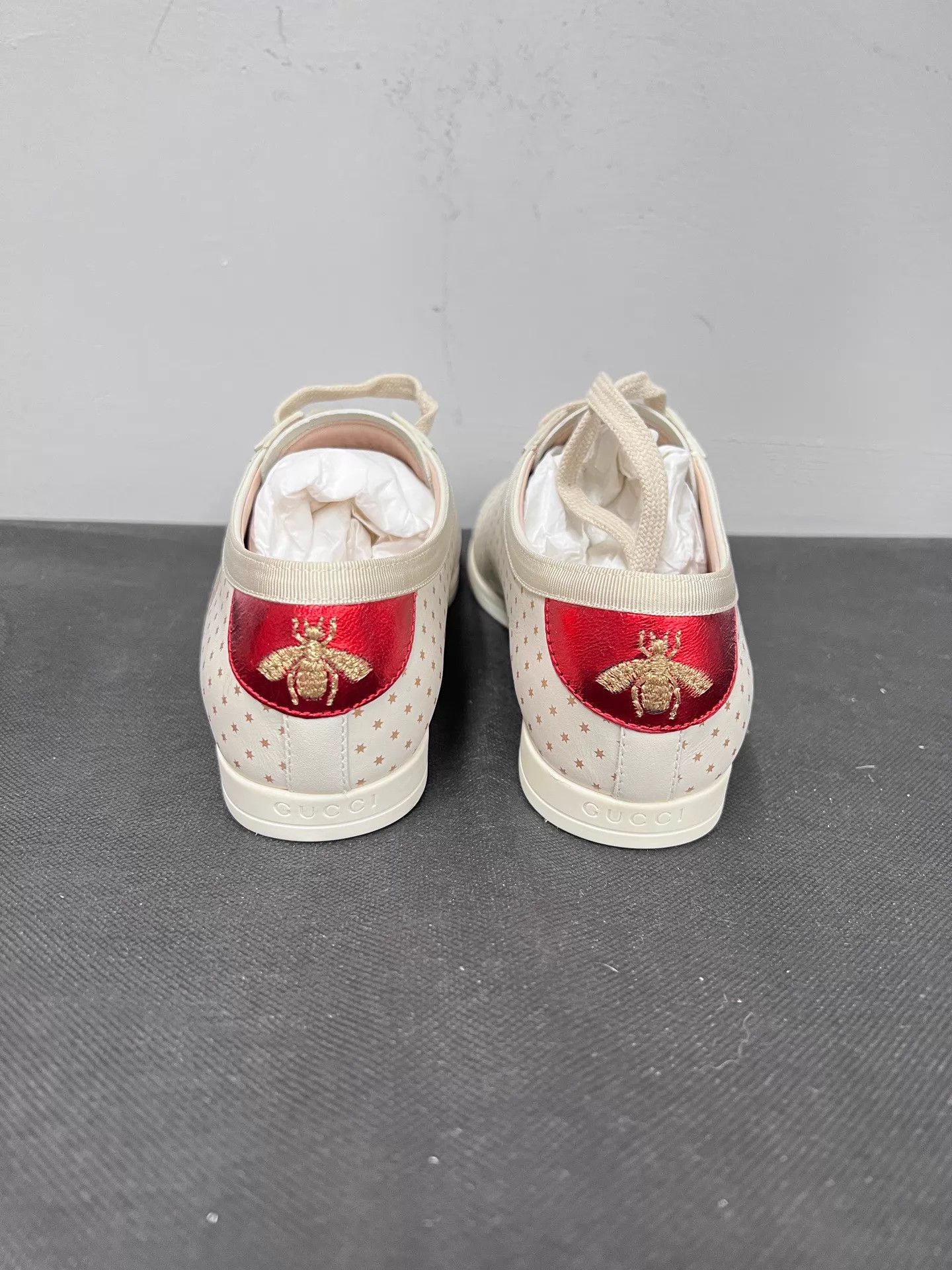 Gucci Gucci GG Logo Star Off-White Sneaker EUR 35.5 Size US 5 / IT 35 - 3 Thumbnail