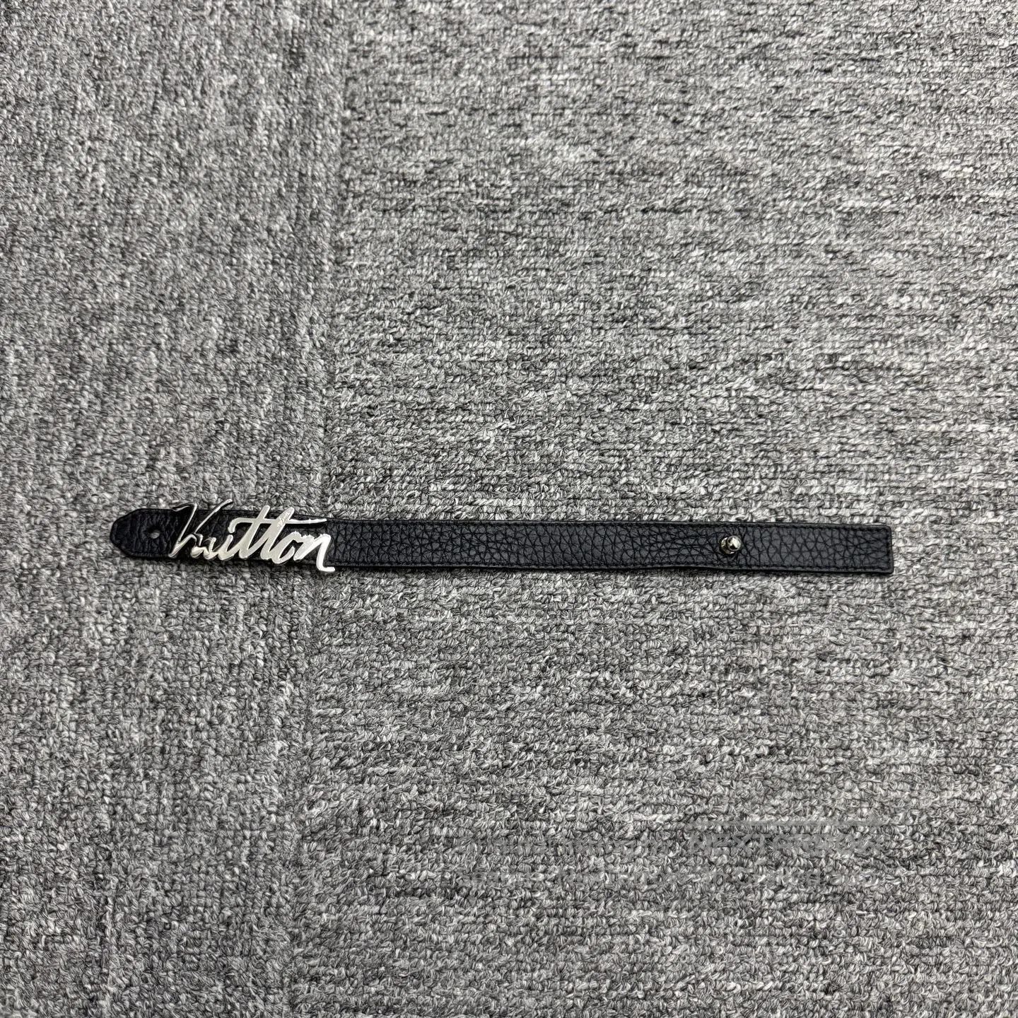 Louis Vuitton Louis Vuitton wrist strap| Size ONE SIZE - 1 Thumbnail