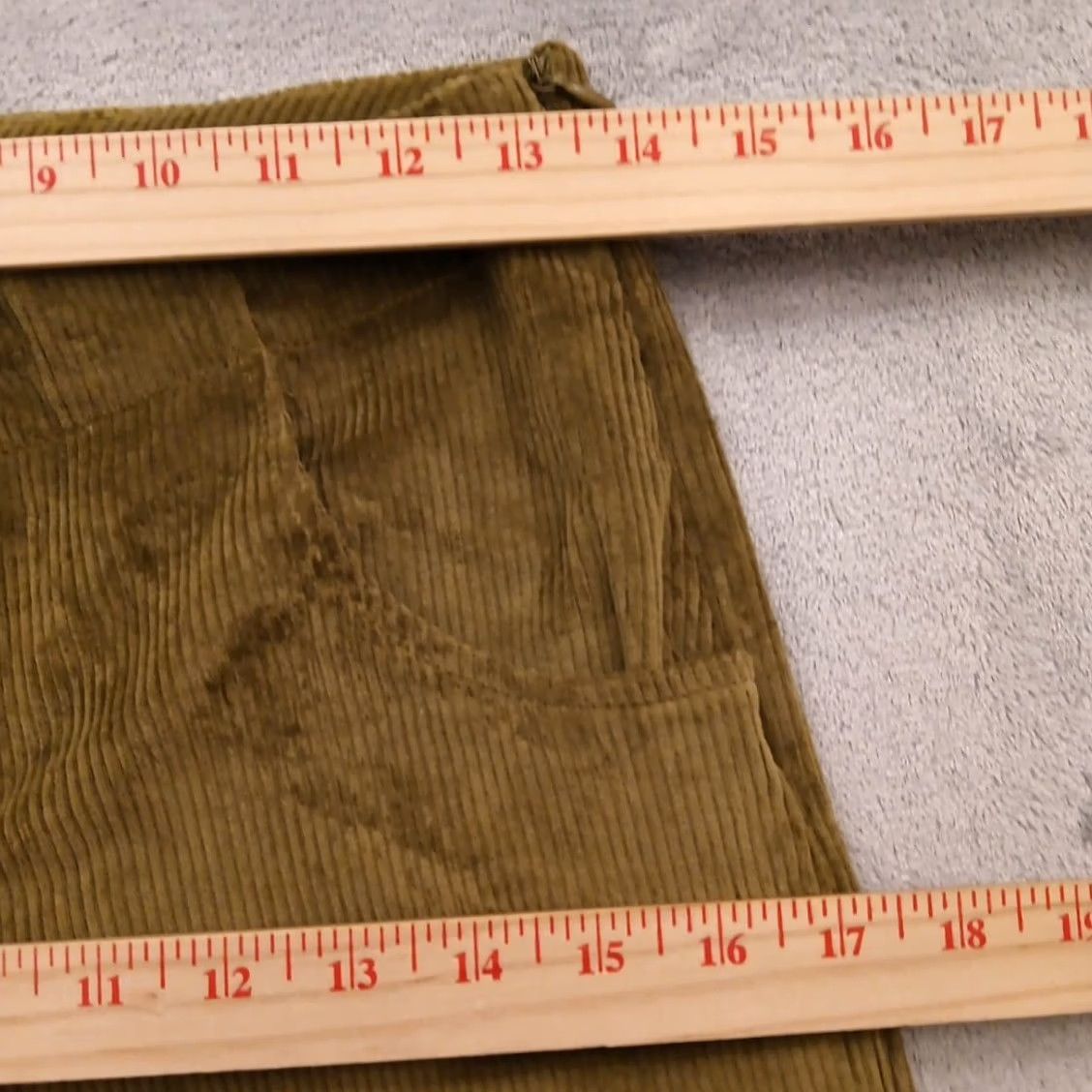 Current Mood Current Mood Pants Womens Small Green Corduroy Mid Rise Chino Flared 26x33 Inseam 33 Pockets Color Green Mens Womens Girls Size 28" / US 6 / IT 42 - 3 Thumbnail