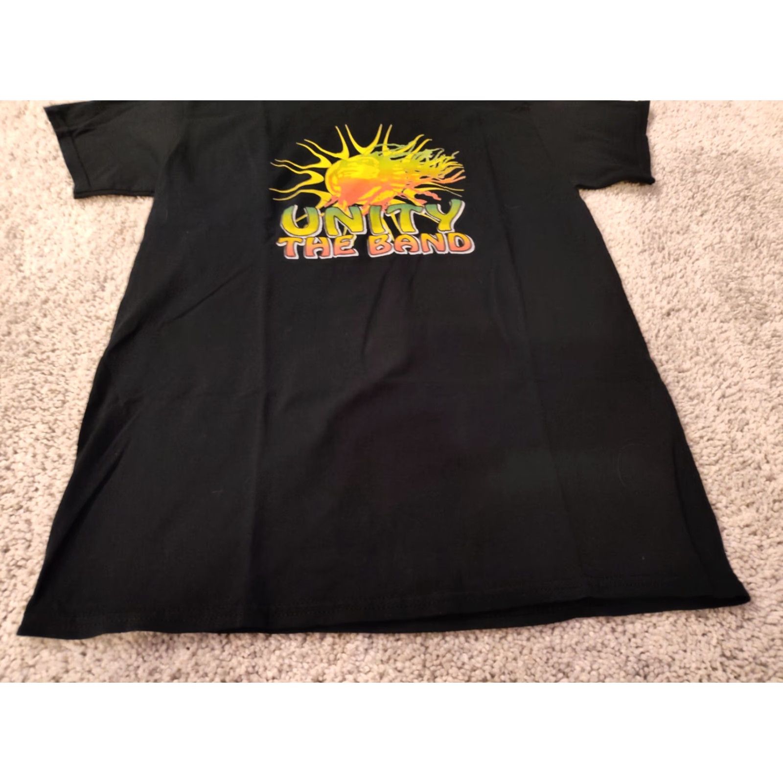 Gildan UNITY Band T-Shirt Black Crew Neck Short Sleeve M Unisex Adults Reggae Music Graphic Front Logo 90s Concert Theme Shirt Size US M / EU 48-50 / 2 - 2 Thumbnail