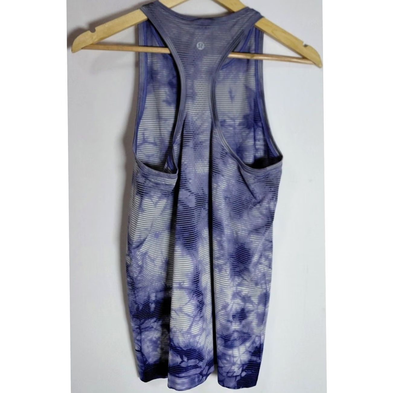 Lululemon Lululemon Tip Purple Scoop Neck Sleeveless Women Size 10 Shirt Size L / US 10 / IT 46 - 2 Thumbnail