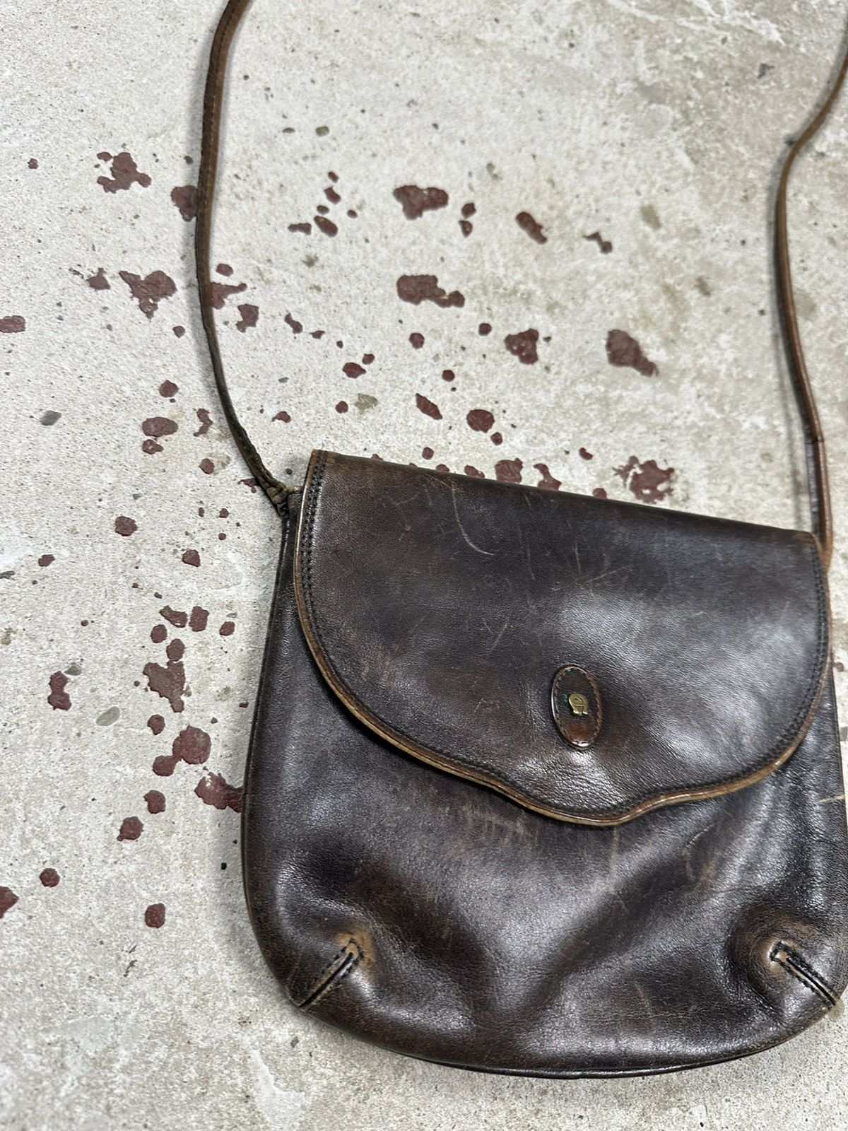 Etienne Aigner Vintage 90s Etienne Aigner Brown Leather Small Messenger Size ONE SIZE - 5 Thumbnail