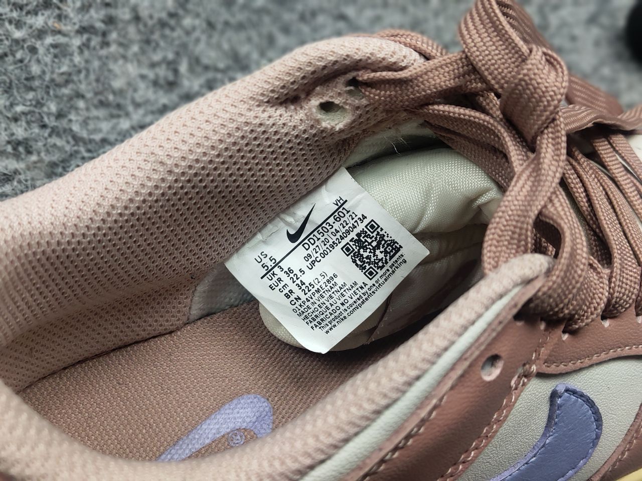 Nike Nike Dunk Low Pink Oxford Purple White Sneaker Vintage Style Size US 5.5 / IT 35.5 - 21 Thumbnail