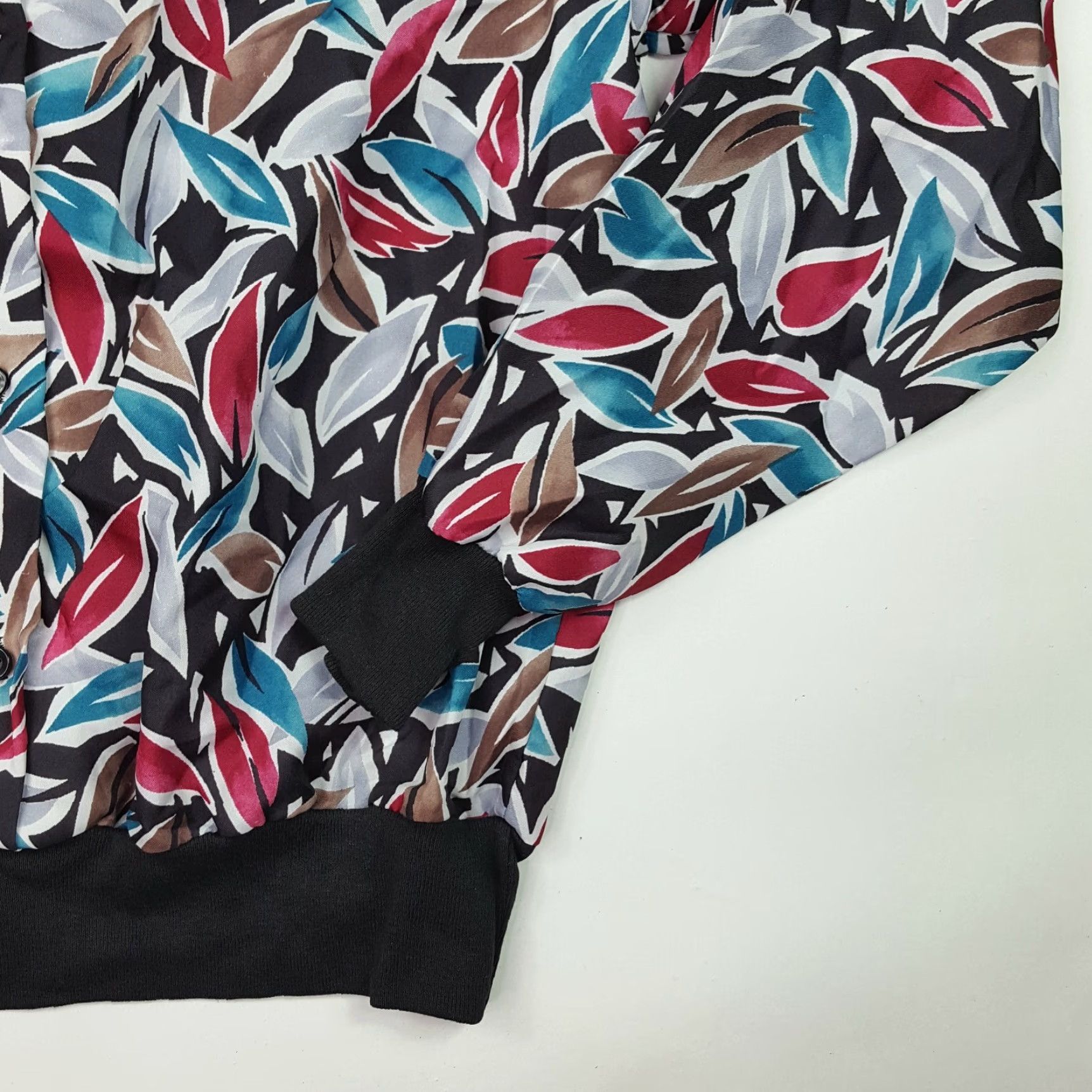Vintage VINTAGE Orare Sweatshirt Women's Size 10 Long Sleeve Collared Button Up Leaf Floral 80s 90s Retro Top Size L / US 10 / IT 46 - 3 Thumbnail