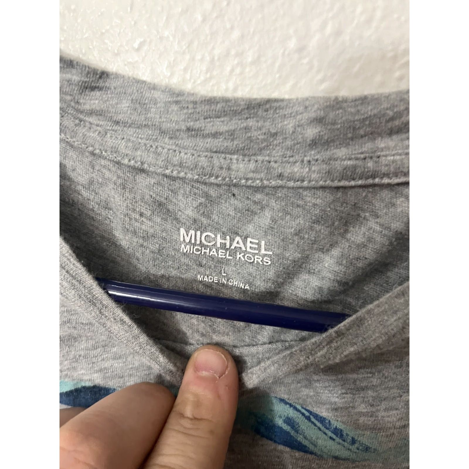 Michael Kors VINTAGE Michael Kors Tshirt - Graphic Tee - Unisex, Gray Heather w/ Front Graphics - Men's L - Cotton/Poly Blend, Short Sleeve Size US L / EU 52-54 / 3 - 4 Thumbnail