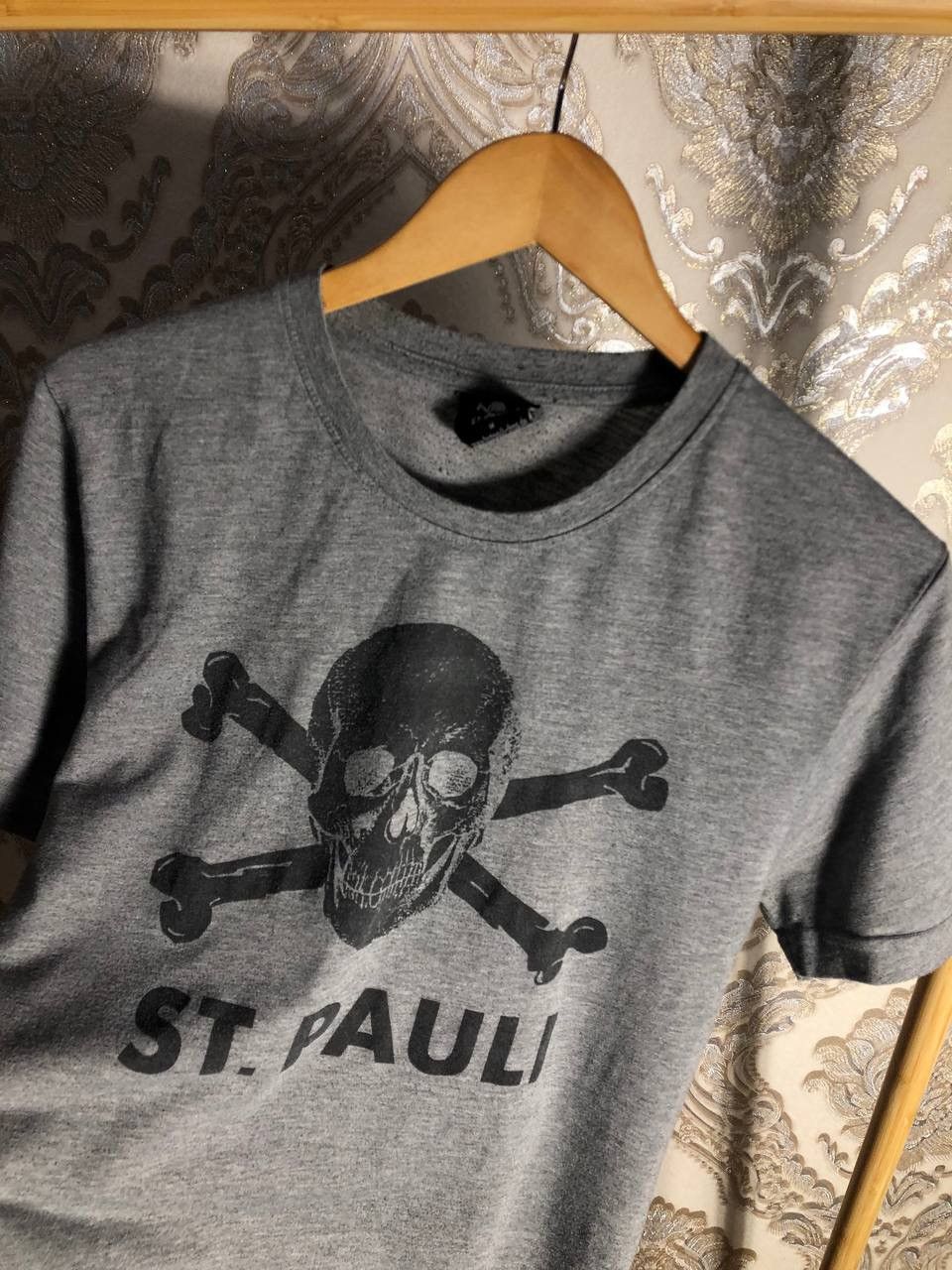 Band Tees VINTAGE ST.PAULI SKULL CHILDREN RETRO ROCK T-SHIRT Y2K 90s Size US M / EU 48-50 / 2 - 3 Thumbnail