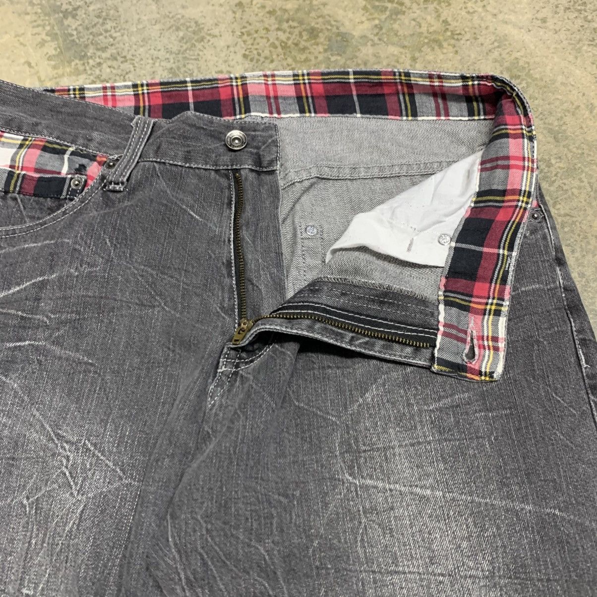 Japanese Brand 🖤 STIMULATOR Distressed Black Washed Jeans Size US 32 / EU 48 - 12 Thumbnail