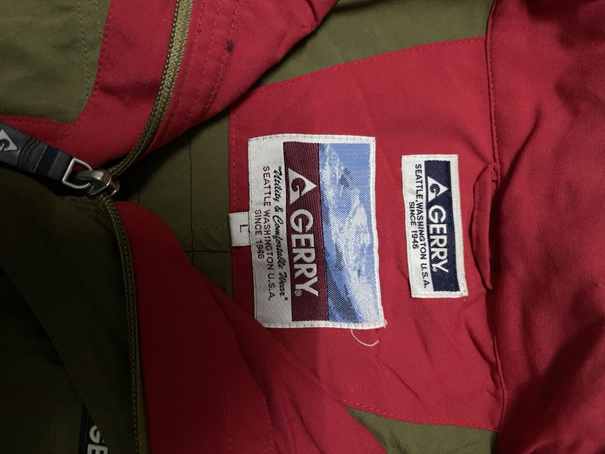 Vintage Vintage GERRY Performance Outdoor Jacket With Patches Size US L / EU 52-54 / 3 - 16 Thumbnail