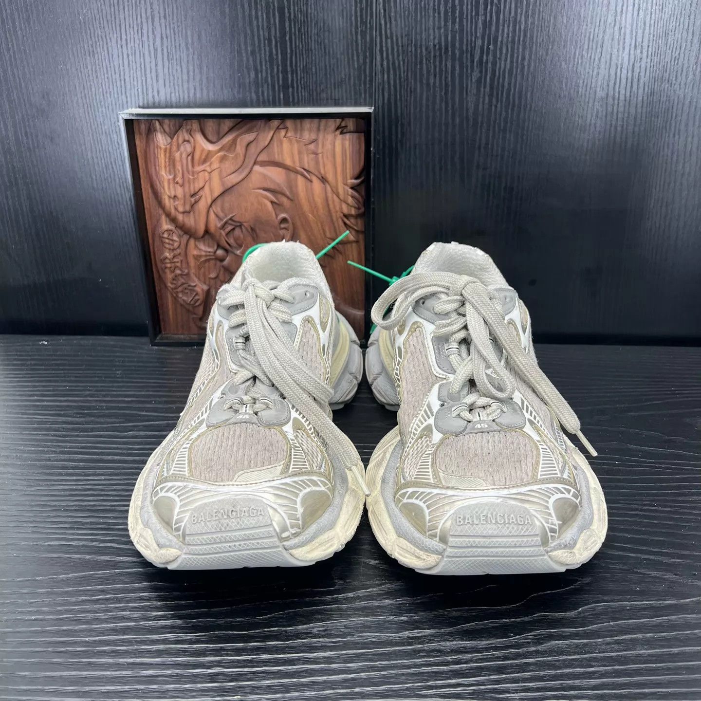 Balenciaga Balenciaga 3xl light beige sneakers 45 like new Size US 12 / EU 45 - 2 Thumbnail