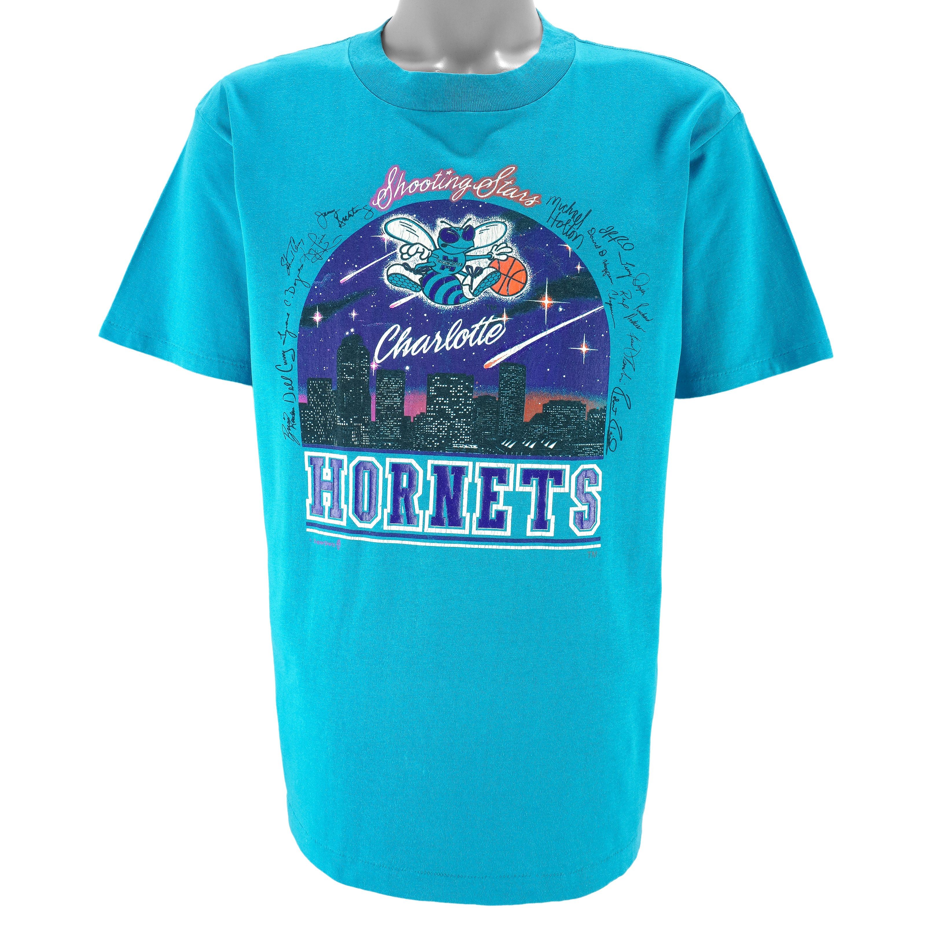 NBA Charlotte Hornets Shooting Stars T-Shirt 1990s Size US L / EU 52-54 / 3 - 1 Thumbnail