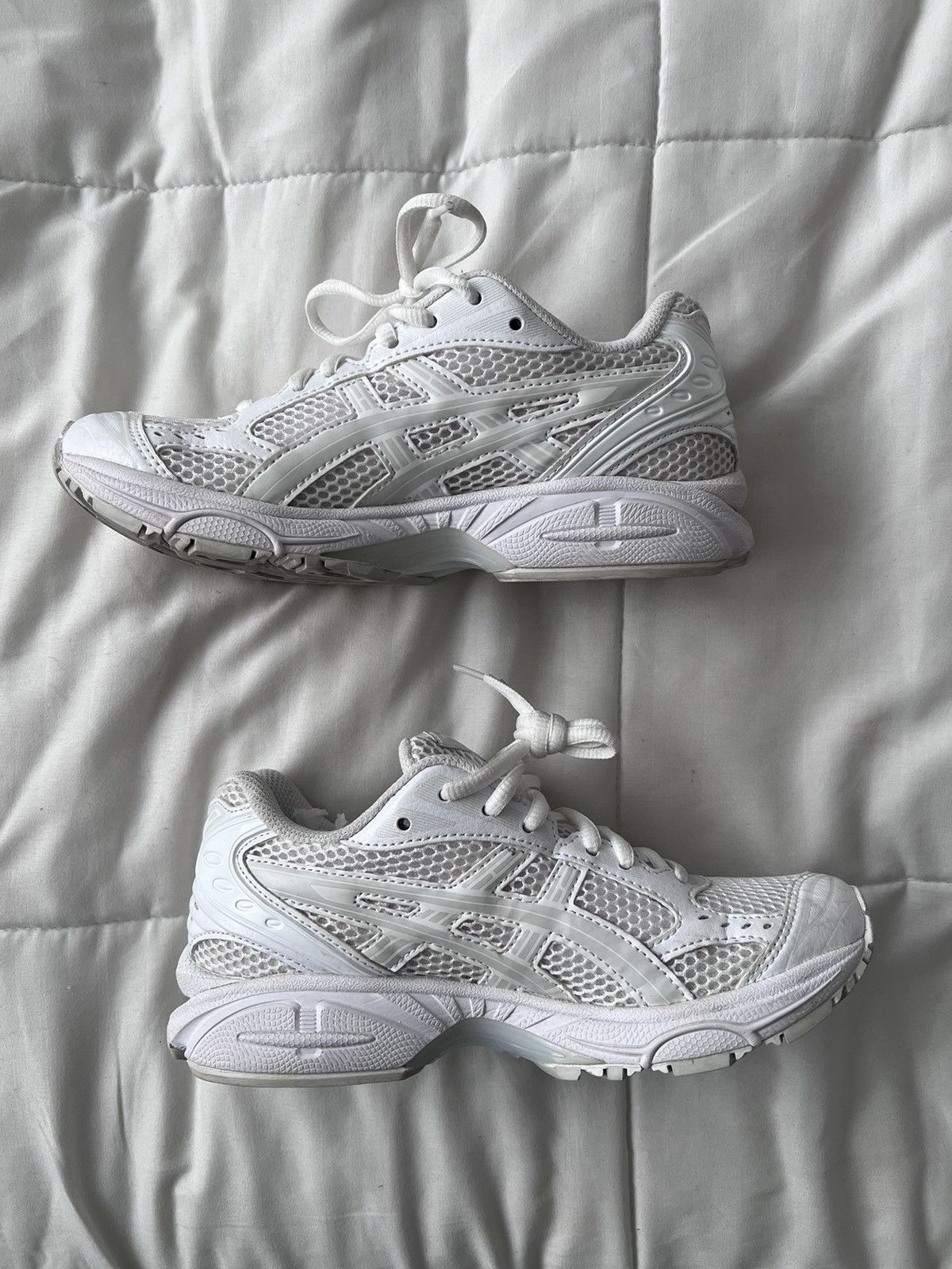 Asics Asics Gel Kayano 14 triple white Size US 4 / IT 34 - 2 Thumbnail