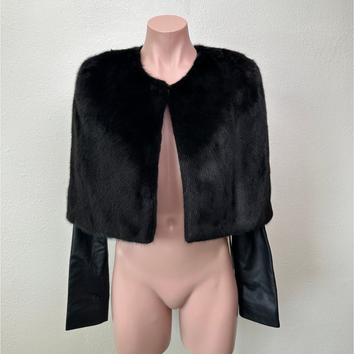 Philipp Plein NWT Philipp Plein “I Was Here” Fur Leather Jacket Black RARE Size M / US 6-8 / IT 42-44 - 2 Thumbnail