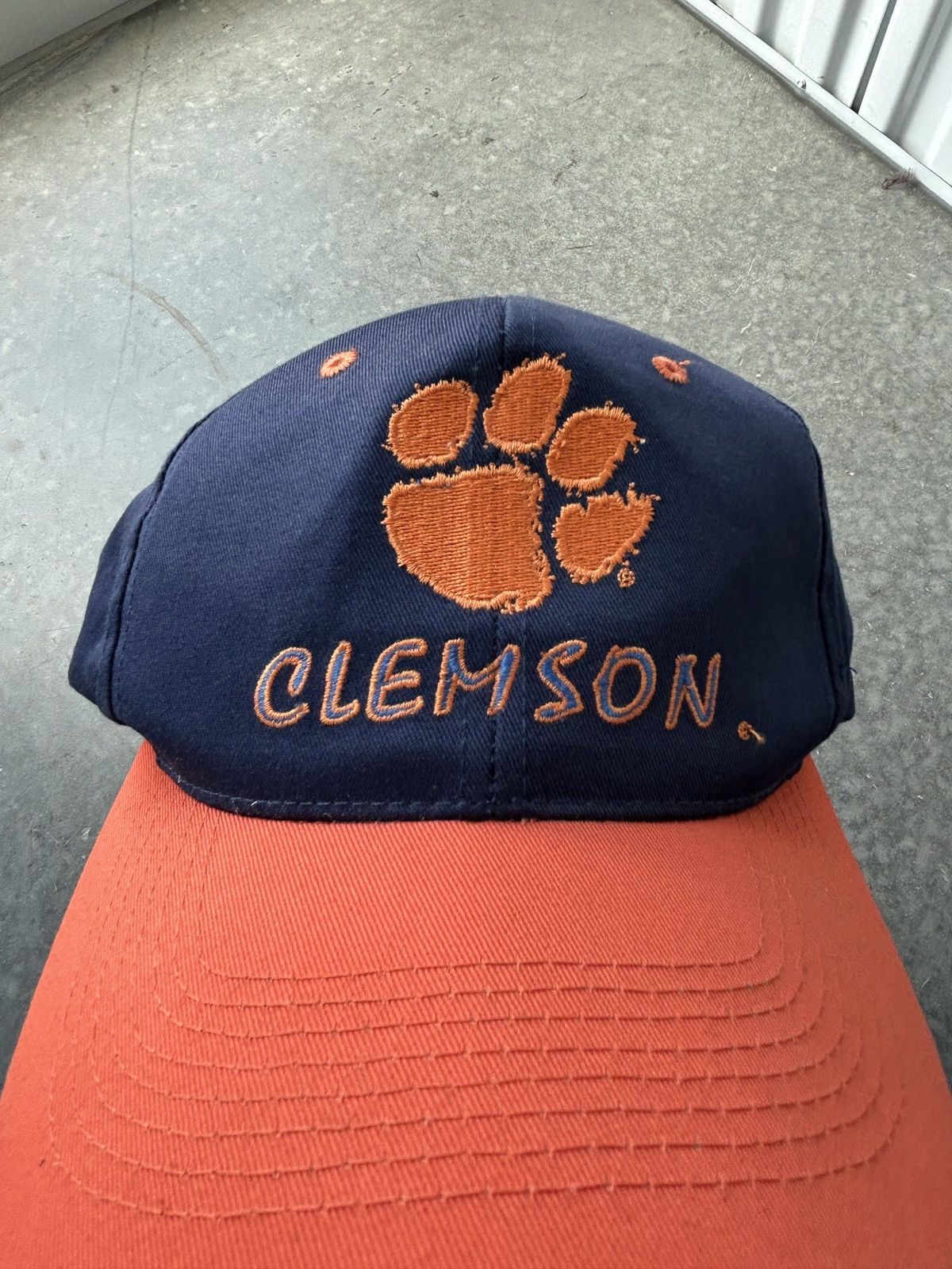 Vintage Vintage Y2K Clemson Tigers Logo SnapBack Hat Size ONE SIZE - 2 Thumbnail