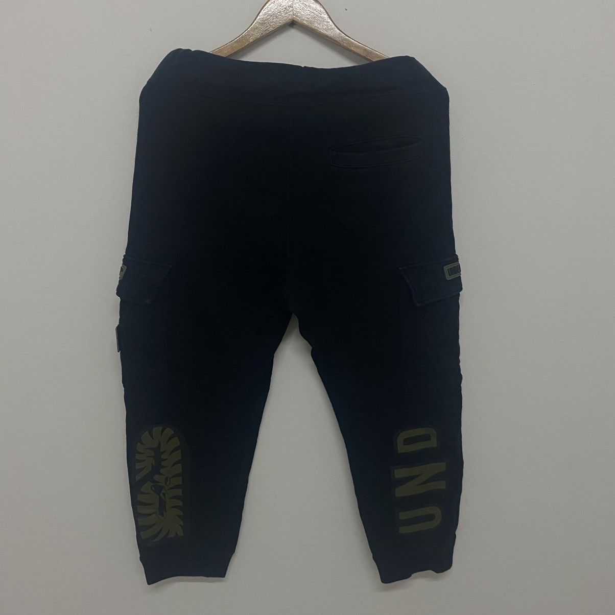 Bape × Undefeated Bape x Undefeated Shark Sweat Pants Size US 32 / EU 48 - 2 Thumbnail