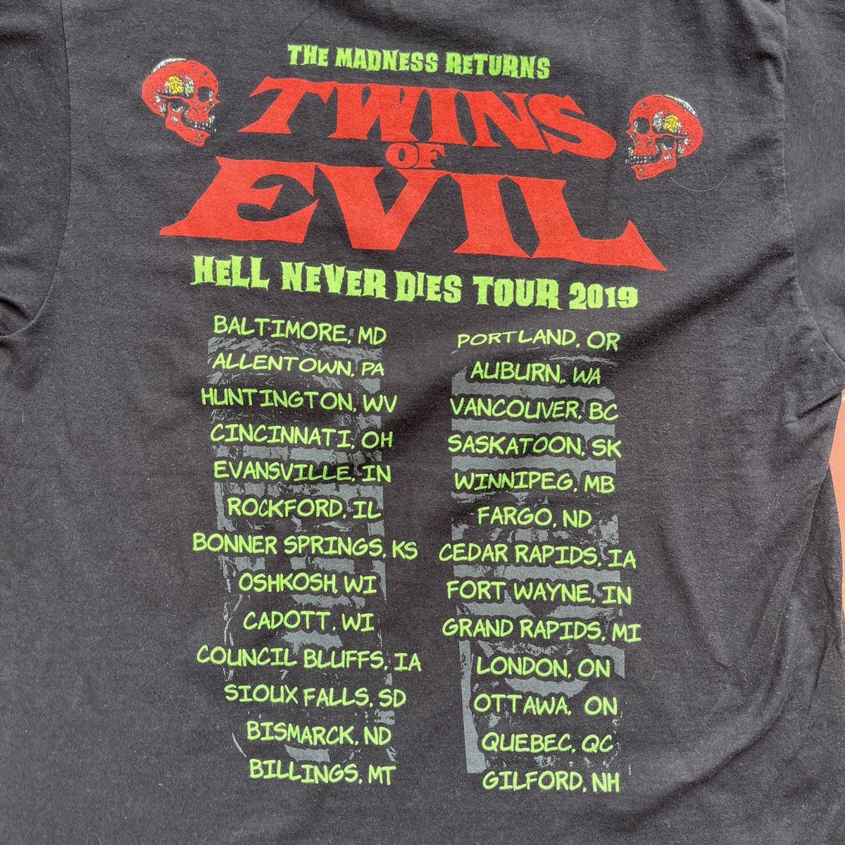 Marilyn Manson TWINS OF EVIL MARILYN MANSON ROB ZOMBIE HELL NEVER DIES TOUR Size US L / EU 52-54 / 3 - 15 Thumbnail