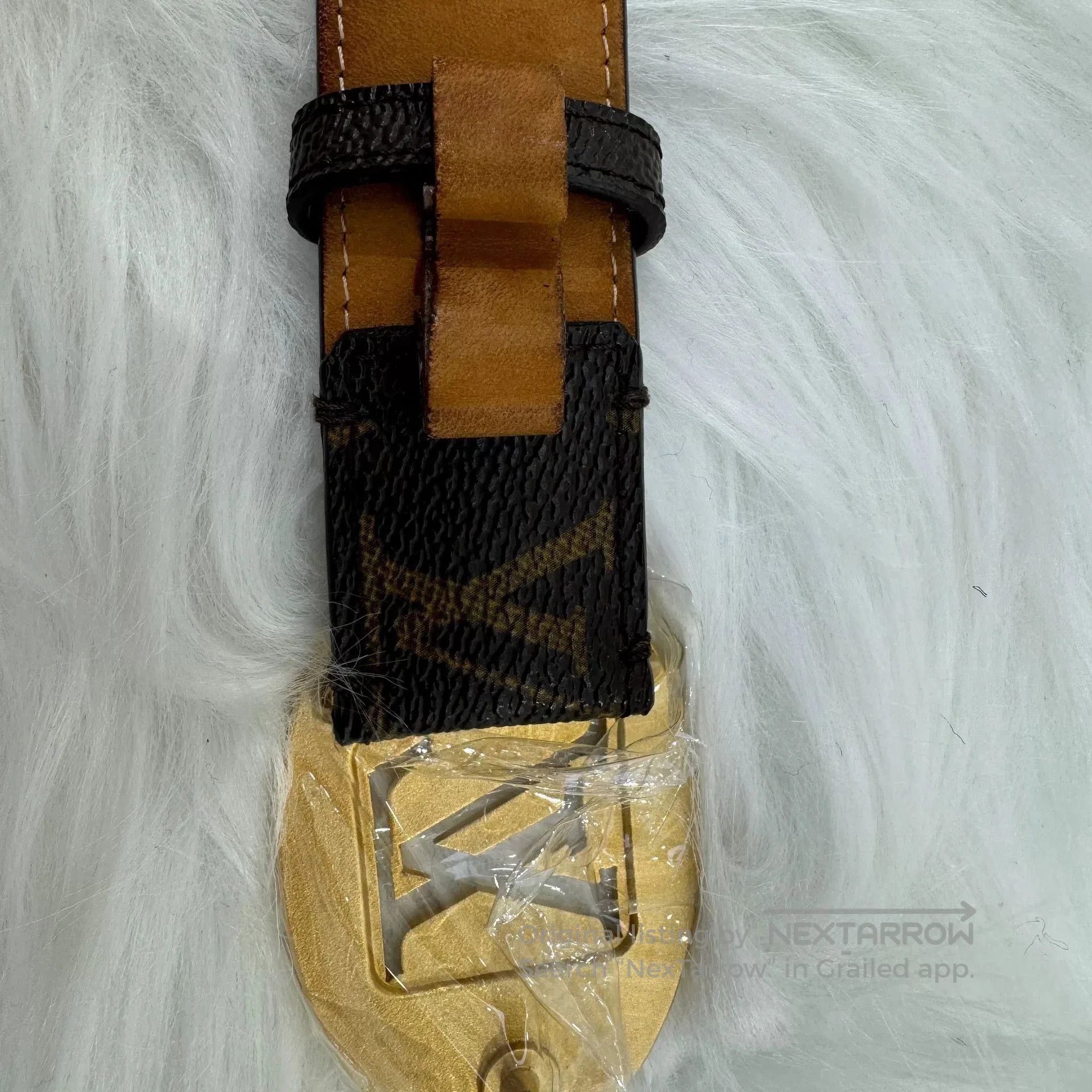 Louis Vuitton Louis Vuitton Monogram Gold Buckle Belt. Size ONE SIZE - 4 Thumbnail