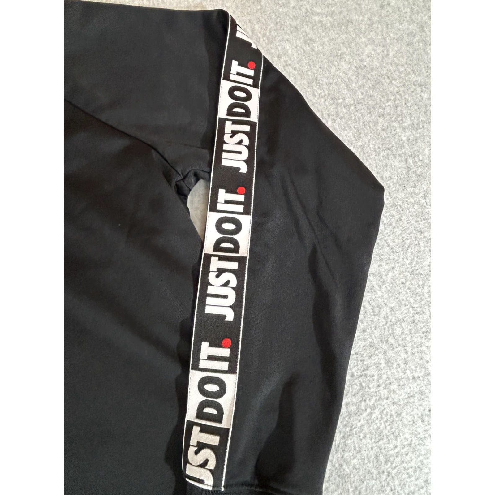 Nike Nike Sweatshirt Mens Small Black Just Do It Tape Crewneck Performance Athletic Size US S / EU 44-46 / 1 - 3 Thumbnail