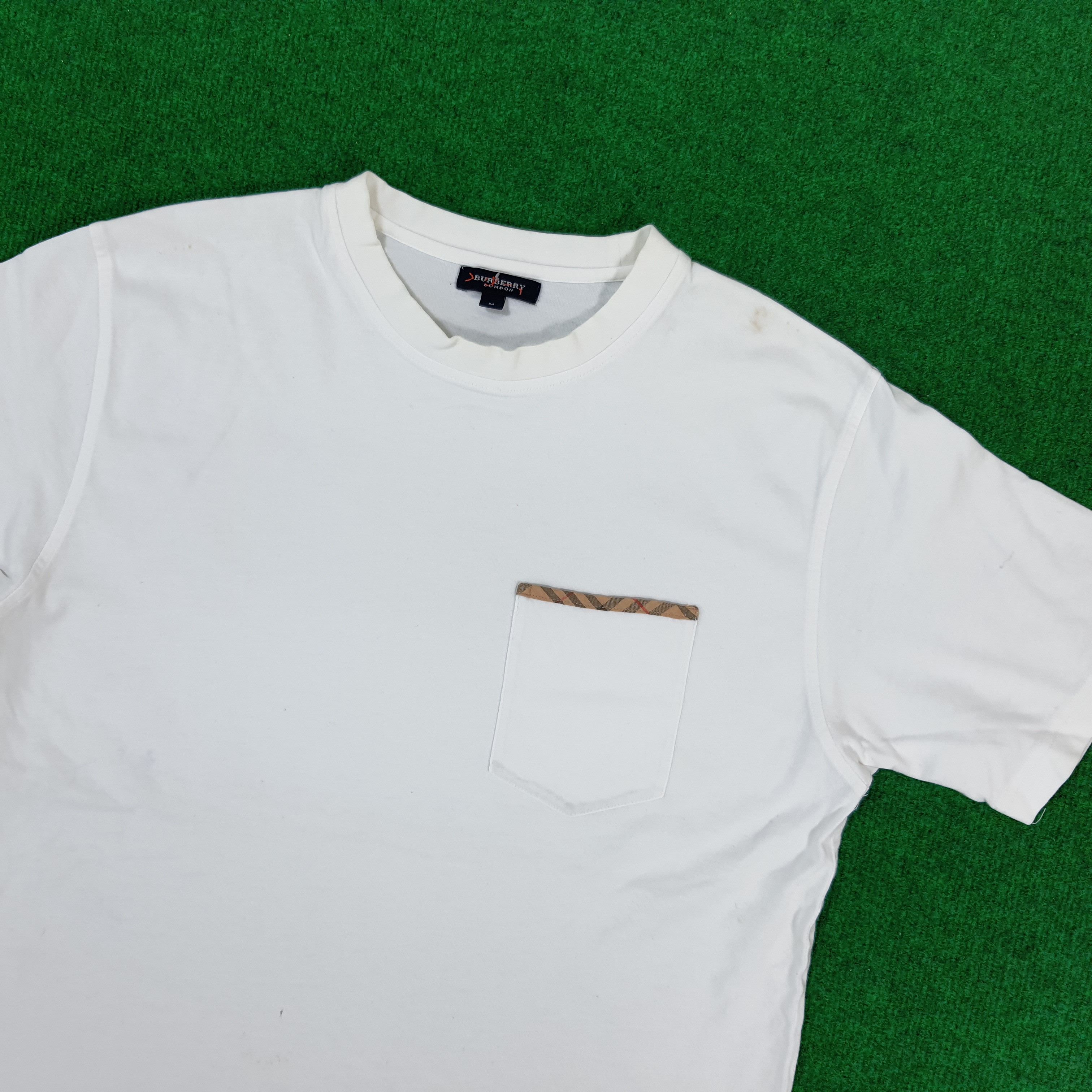 Burberry × Vintage Vintage Burberry London Nova Check Pocket Tee Size US M / EU 48-50 / 2 - 2 Thumbnail