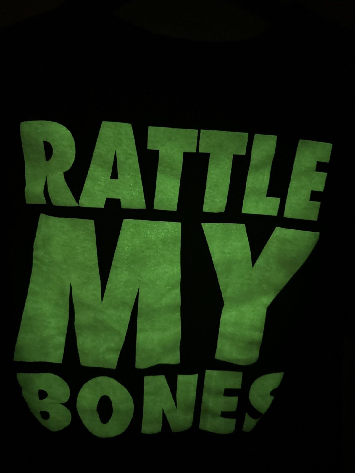 Vintage *RARE* 1990s VINTAGE FADED RATLE MY BONES SKULL GLOW DARK Size US XL / EU 56 / 4 - 12 Thumbnail