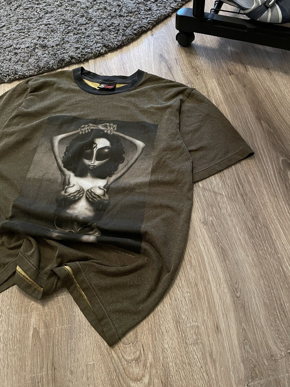 Alien Workshop Rare 1996 Alien Workshop Skate Janet Jackson Promo T Shirt Size US XL / EU 56 / 4 - 4 Thumbnail
