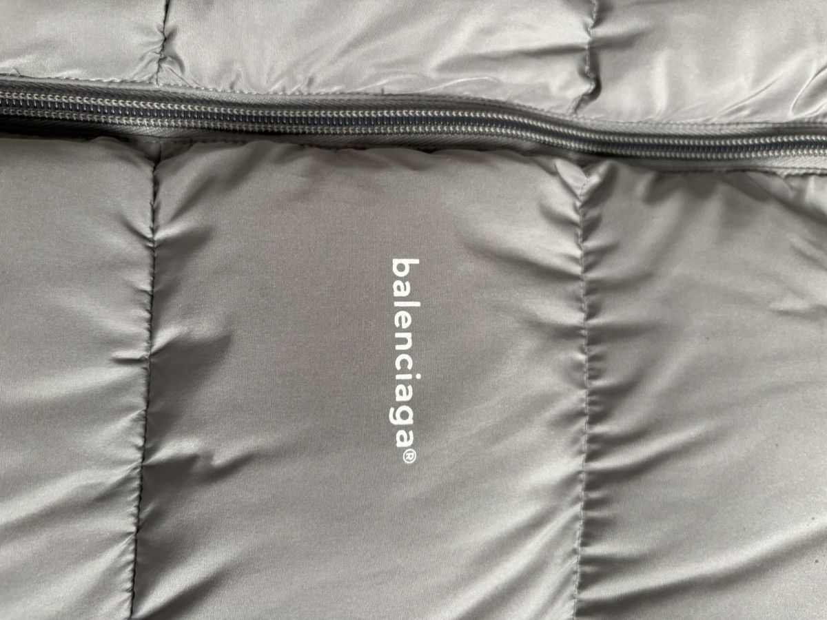 Balenciaga Grey Silver Balenciaga C-Shape Puffer 48 Size US M / EU 48-50 / 2 - 4 Thumbnail