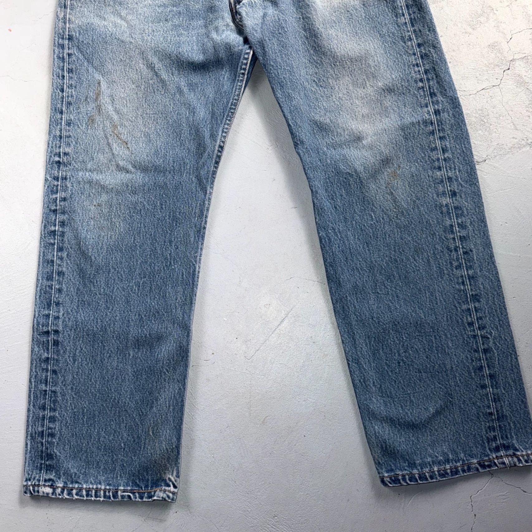 Levi's VINTAGE Levi's 501 Jeans Men 38 Regular Blue Light Wash 90s USA Straight 5-Pocket Denim Cotton Button Closure Size US 38 / EU 54 - 3 Thumbnail