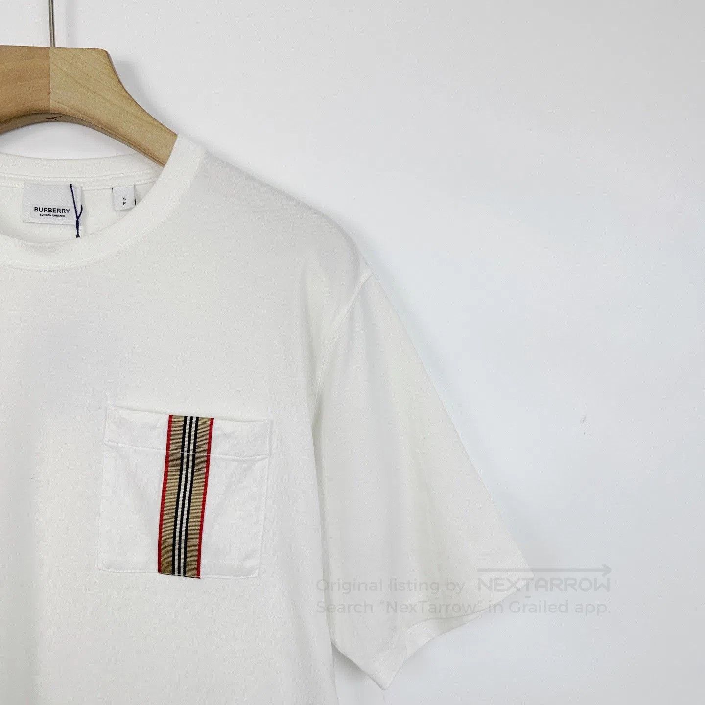 Burberry Burberry White Pocket Check T-Shirt. Size S / US 4 / IT 40 - 5 Thumbnail