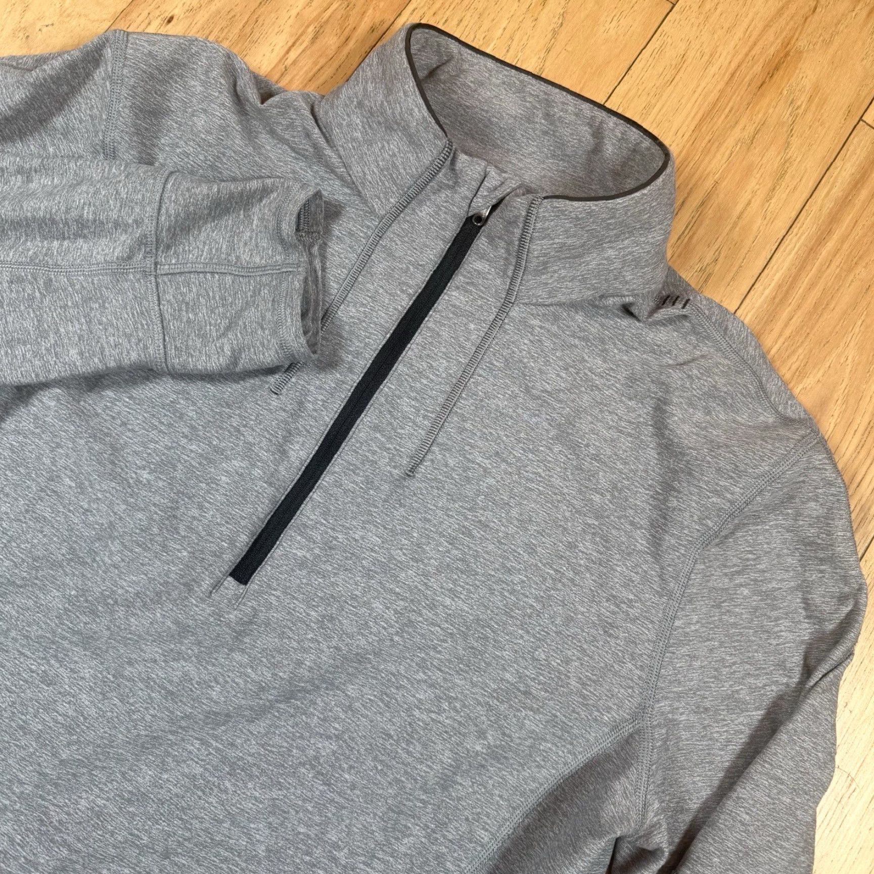 Lululemon Lululemon Pullover Mens L Gray 1/4 Zip Workout Sweater Gym Casual Mens Size US L / EU 52-54 / 3 - 2 Thumbnail