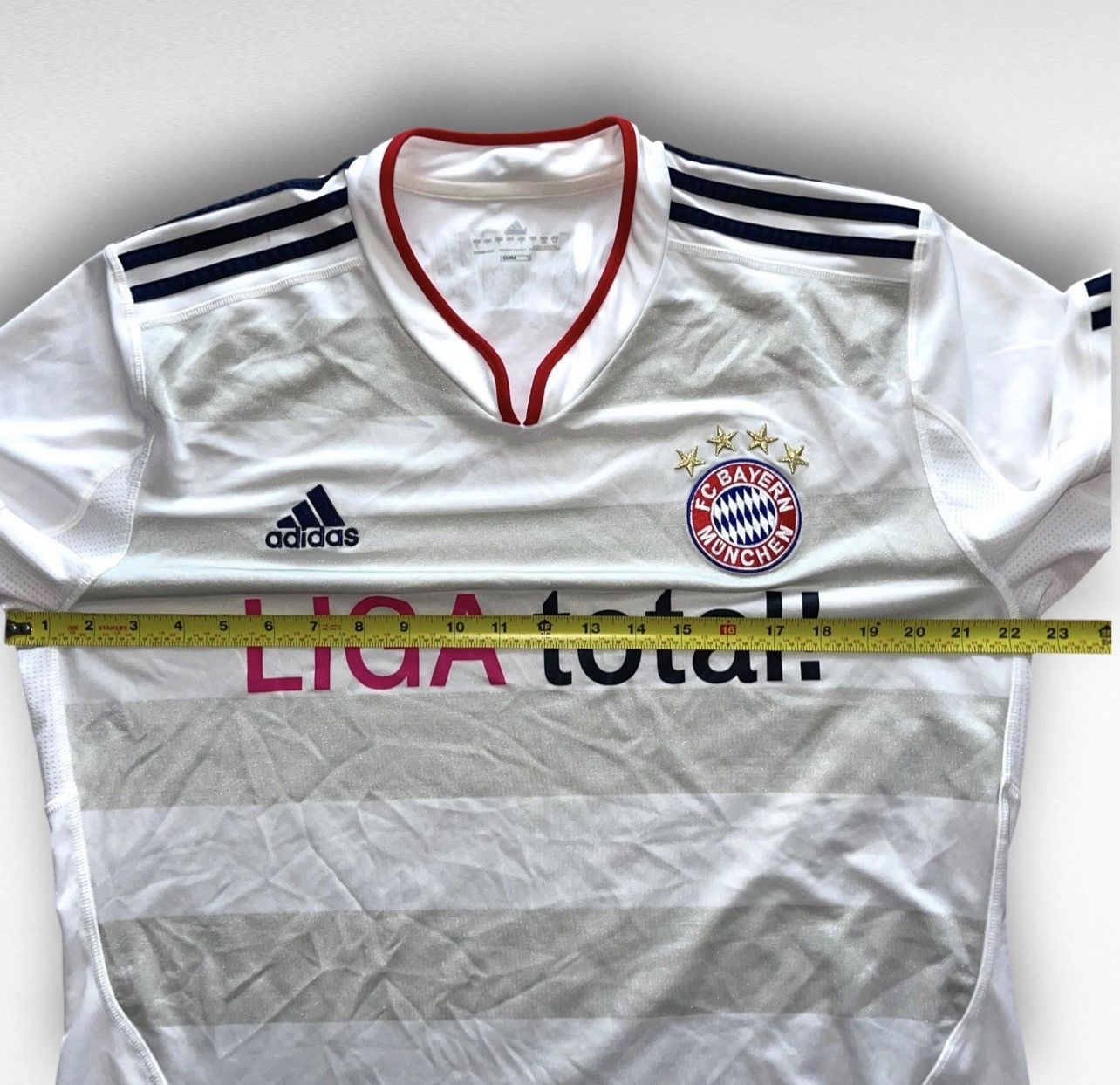 Adidas Adidas FC BAYERN MUNICH GERMANY 2010/2012 Soccer JERSEY Sz L Size US L / EU 52-54 / 3 - 13 Thumbnail