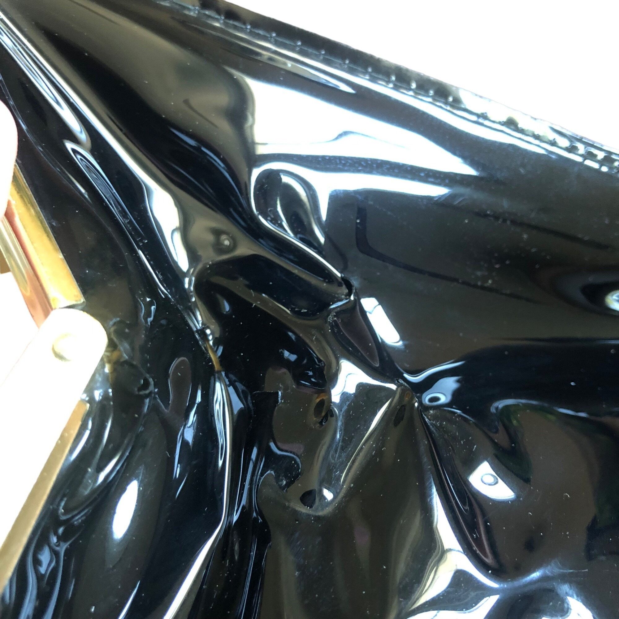 Vintage Vintage Aina Patent Leather Gold Hardware Frame Handbag Size ONE SIZE - 5 Thumbnail