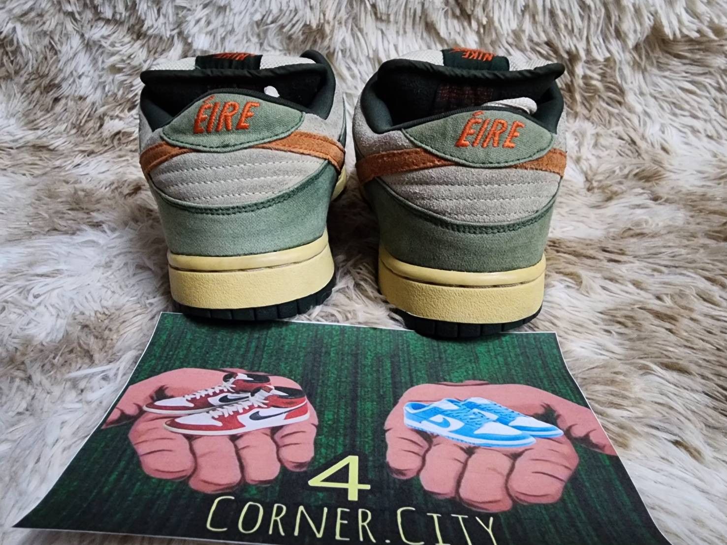 Nike Nike Sb Dunk Low Eire Size US 10 / EU 43 - 3 Thumbnail
