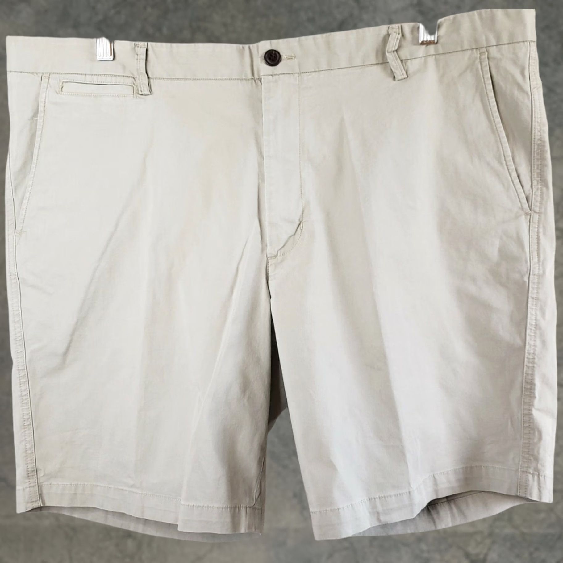 Lands' End Lands' End Men's 42 Flat Front Classic Fit 9" Beige Chino Shorts NWOT Size US 42 / EU 58 - 1 Thumbnail