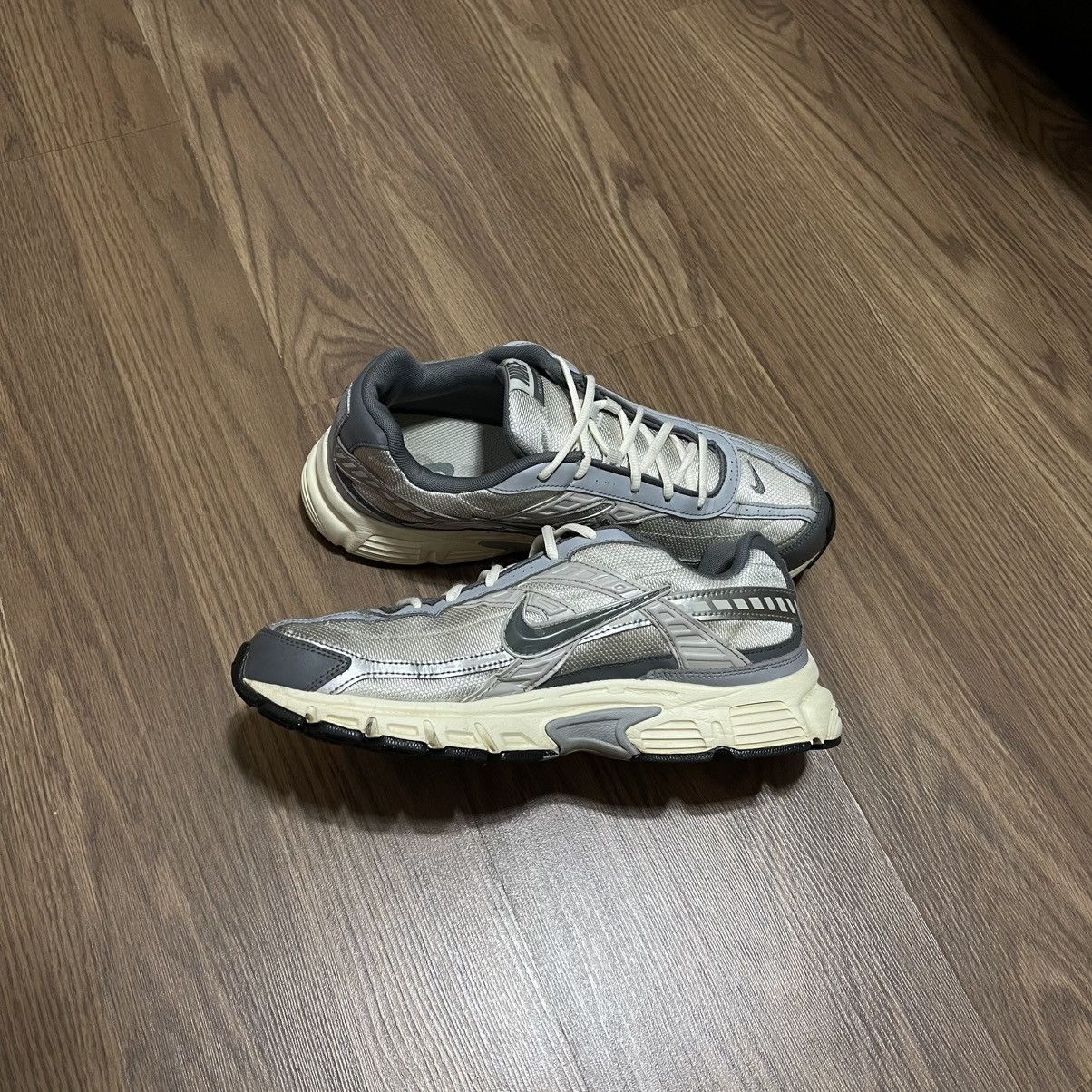 Nike Nike Initiator Men's Running Shoe Size US 12 / EU 45 - 9 Thumbnail