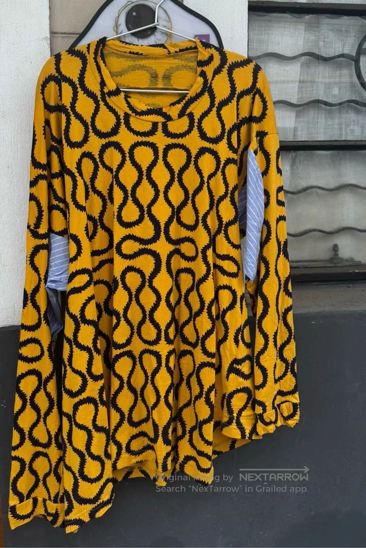 Vivienne Westwood vivienne westwood yellow black irregular top. Size XXS / US 00 / IT 34 - 1 Thumbnail