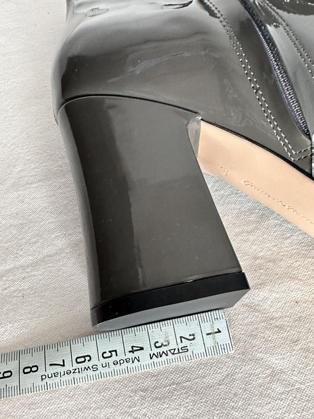 Gianvito Rossi bottines à talons Gianvito Rossi en cuir vernis gris 37 Size US 6 / IT 36 - 15 Thumbnail