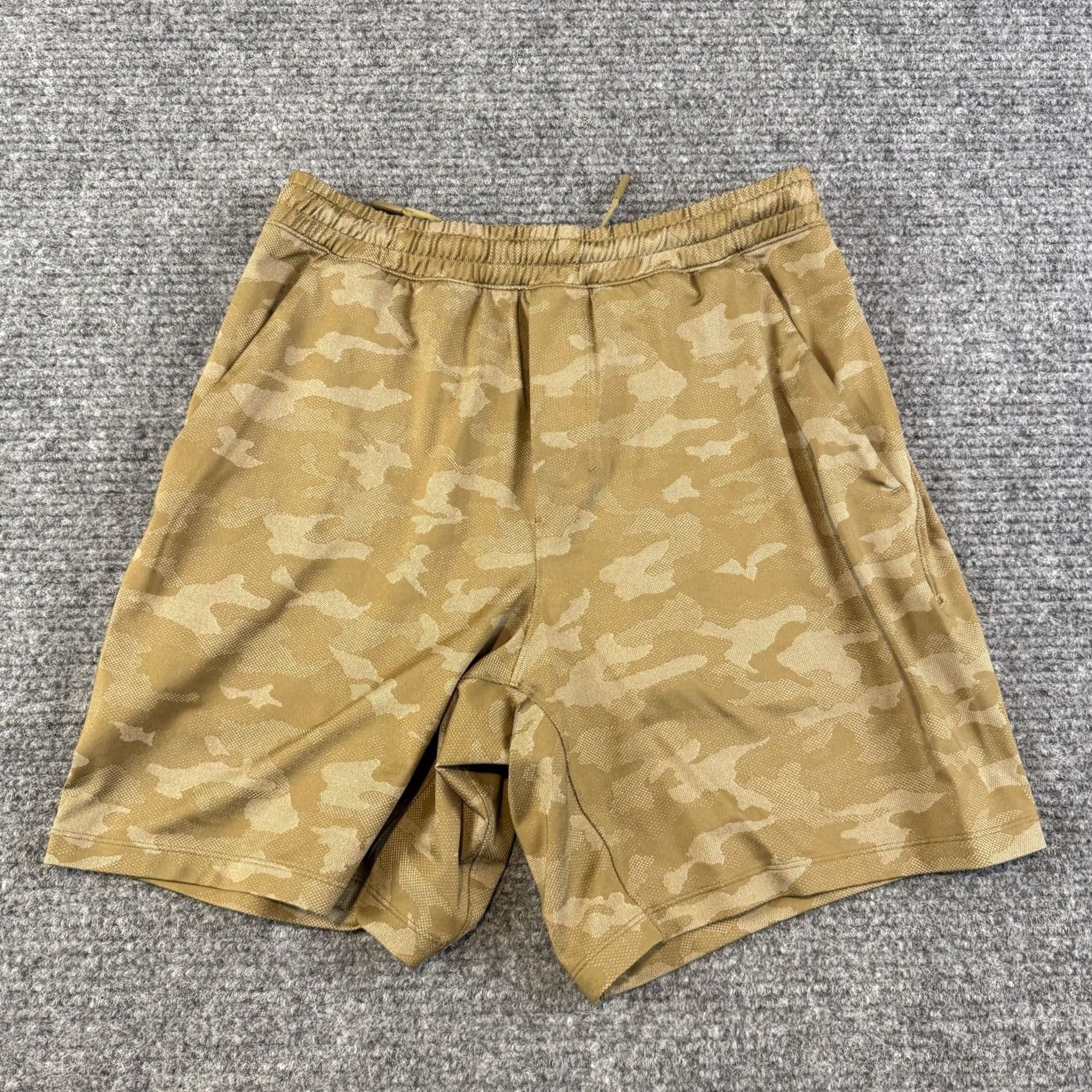 Lululemon Lululemon Shorts Mens Medium Beige Camo Athletic Running Pacebreaker Gym Workout Size US 31 - 2 Thumbnail