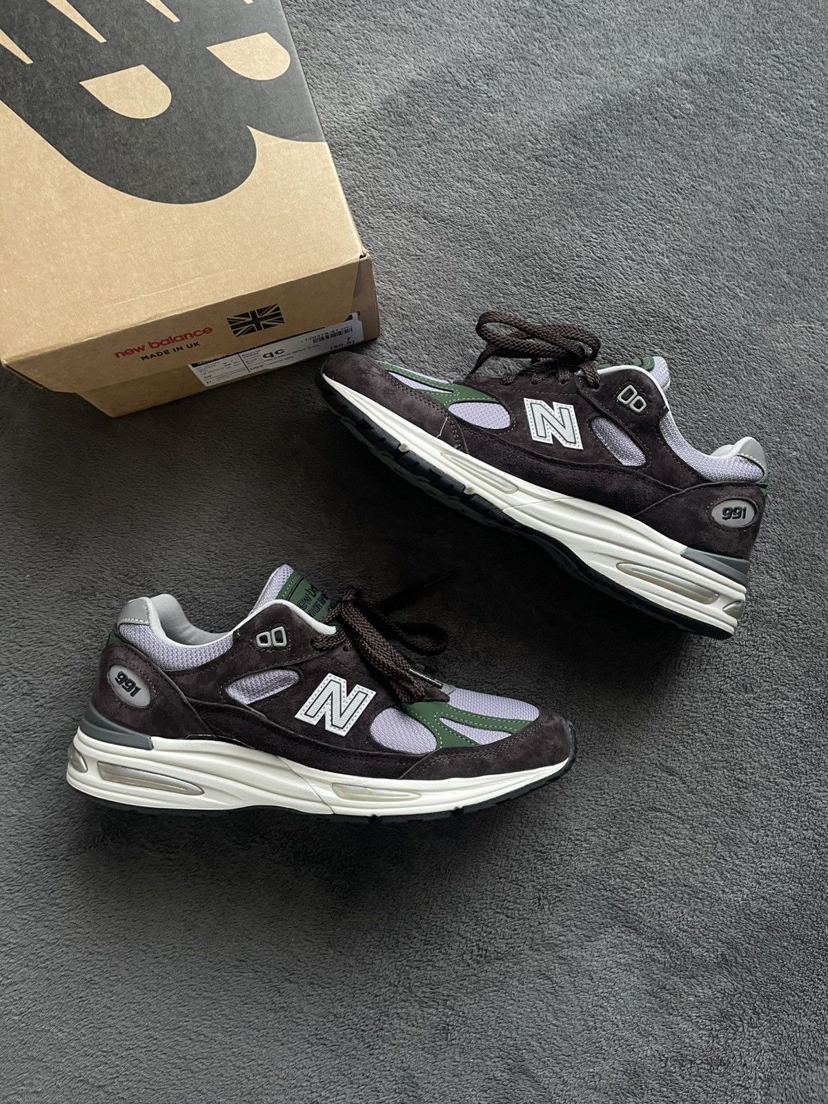 New Balance New Balance 991v2 MiUK brown purple 7.5 Size US 7.5 / IT 37.5 - 1 Thumbnail