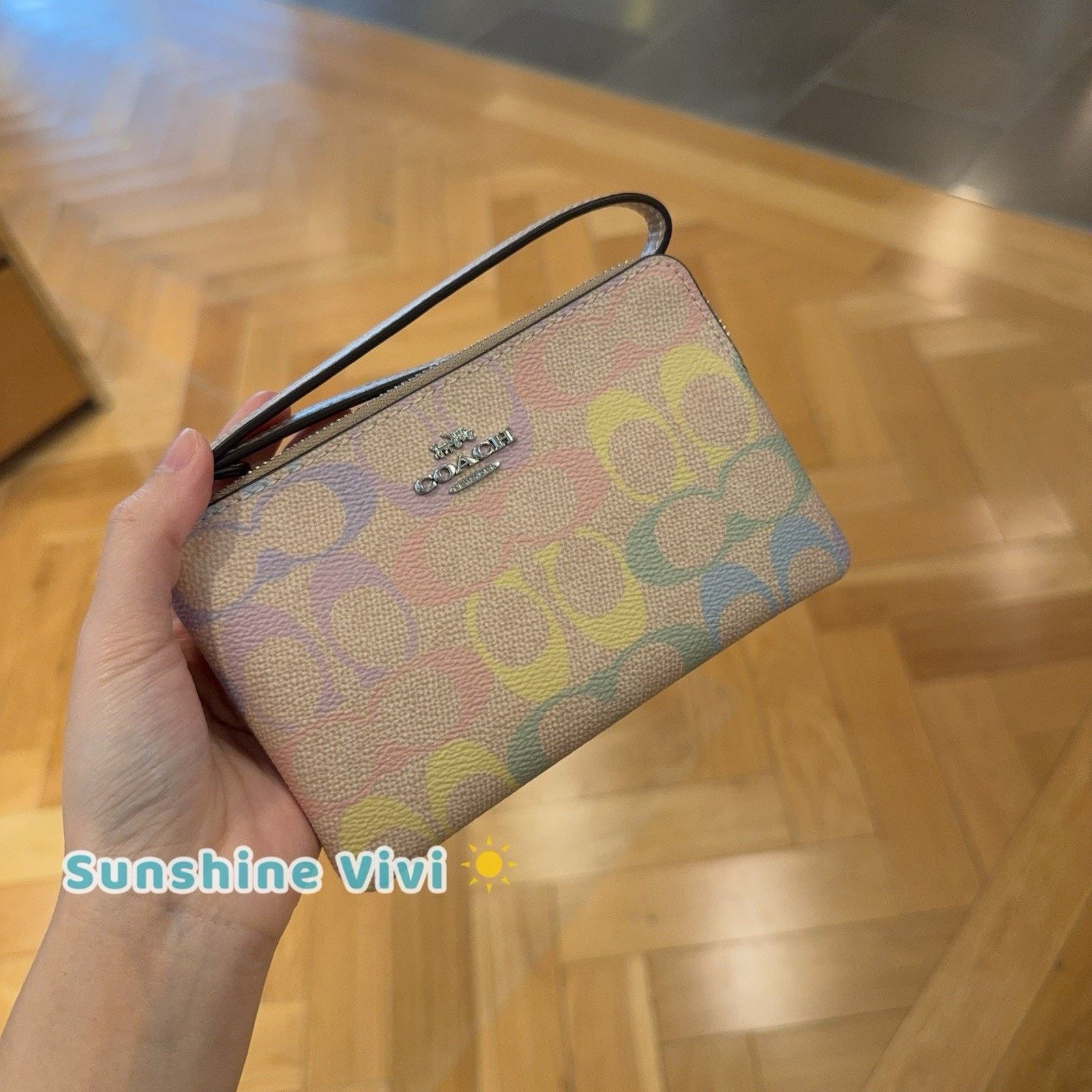 Coach NWT Coach Corner Zip Wristlet Rainbow CDF28 Silver Sand Size ONE SIZE - 1 Thumbnail