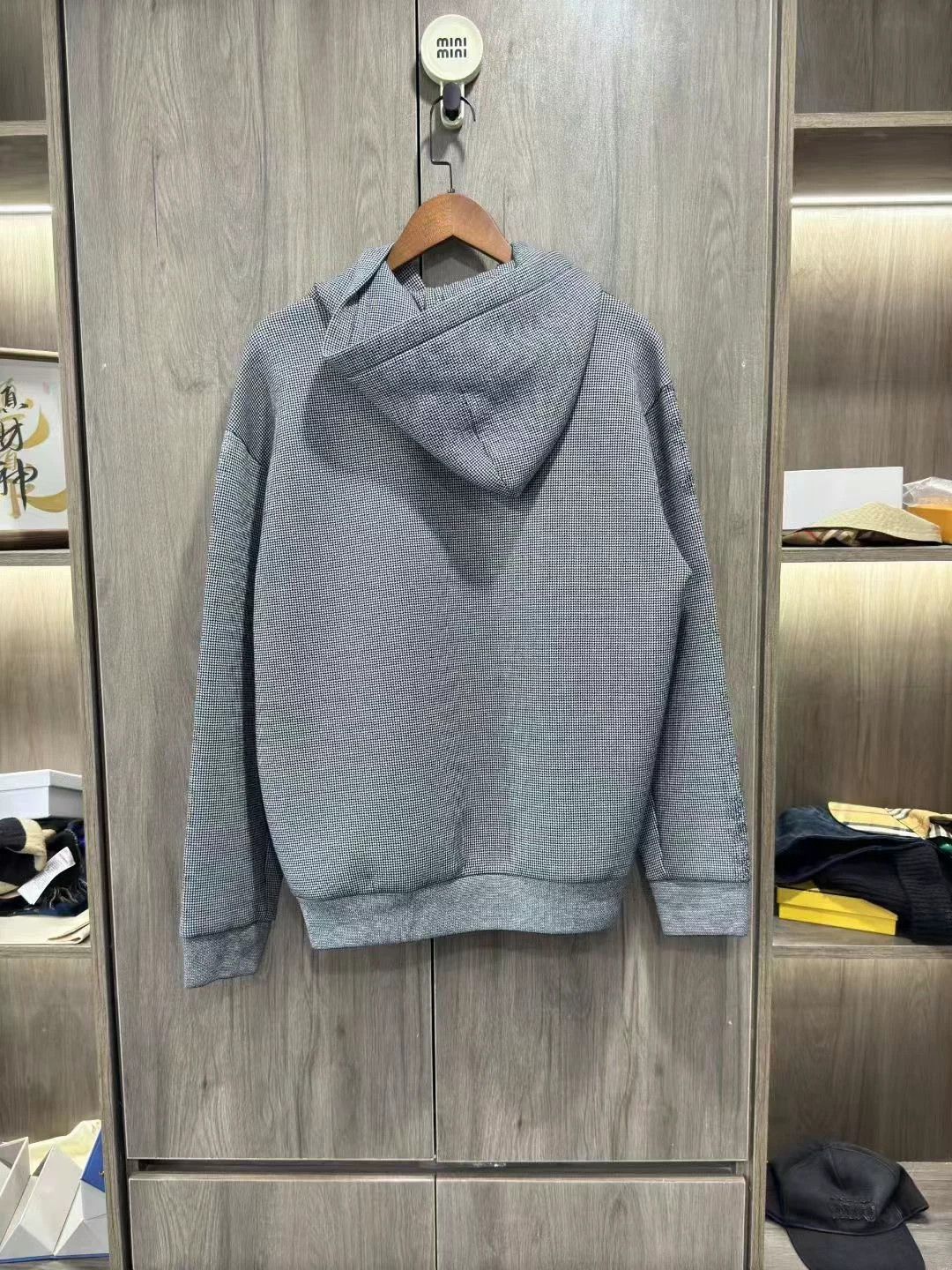 Louis Vuitton louis vuitton sweatshirts Size US L / EU 52-54 / 3 - 2 Thumbnail